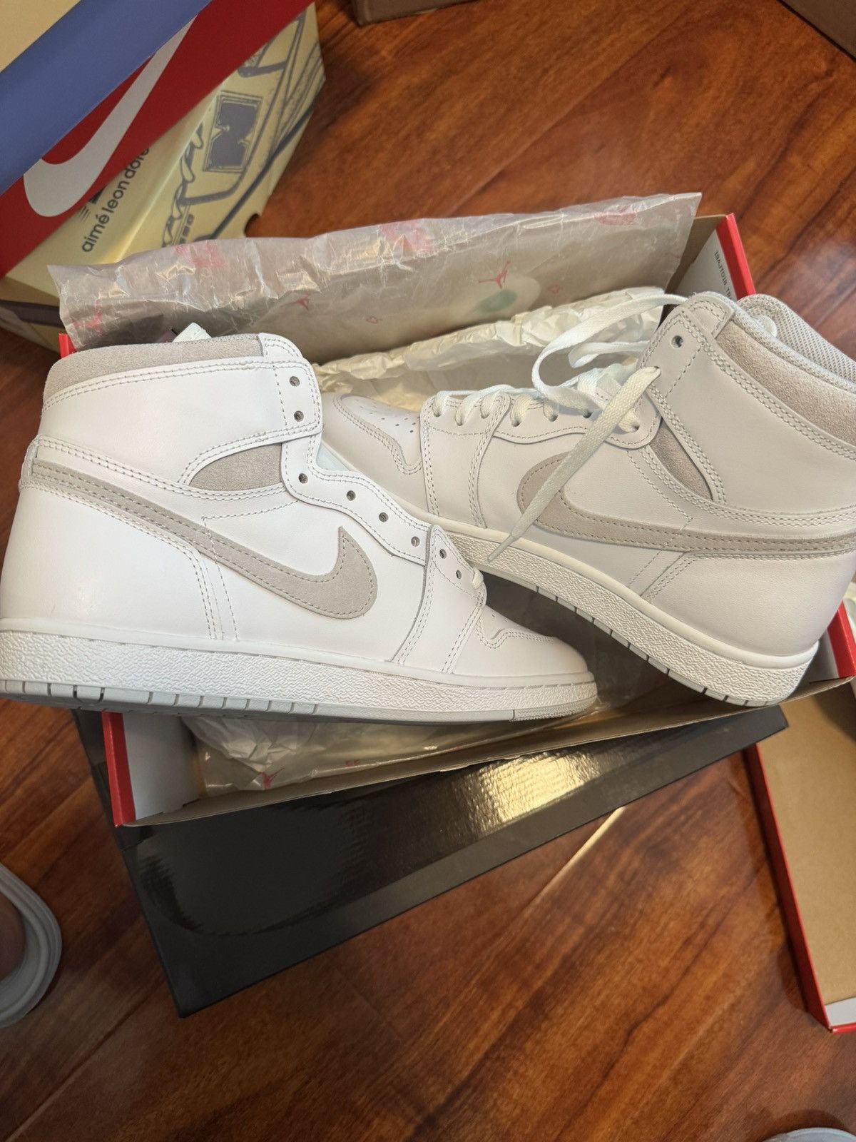 Nike JORDAN 1 WHITE/GREY Size US 10 / EU 43 - 6 Thumbnail