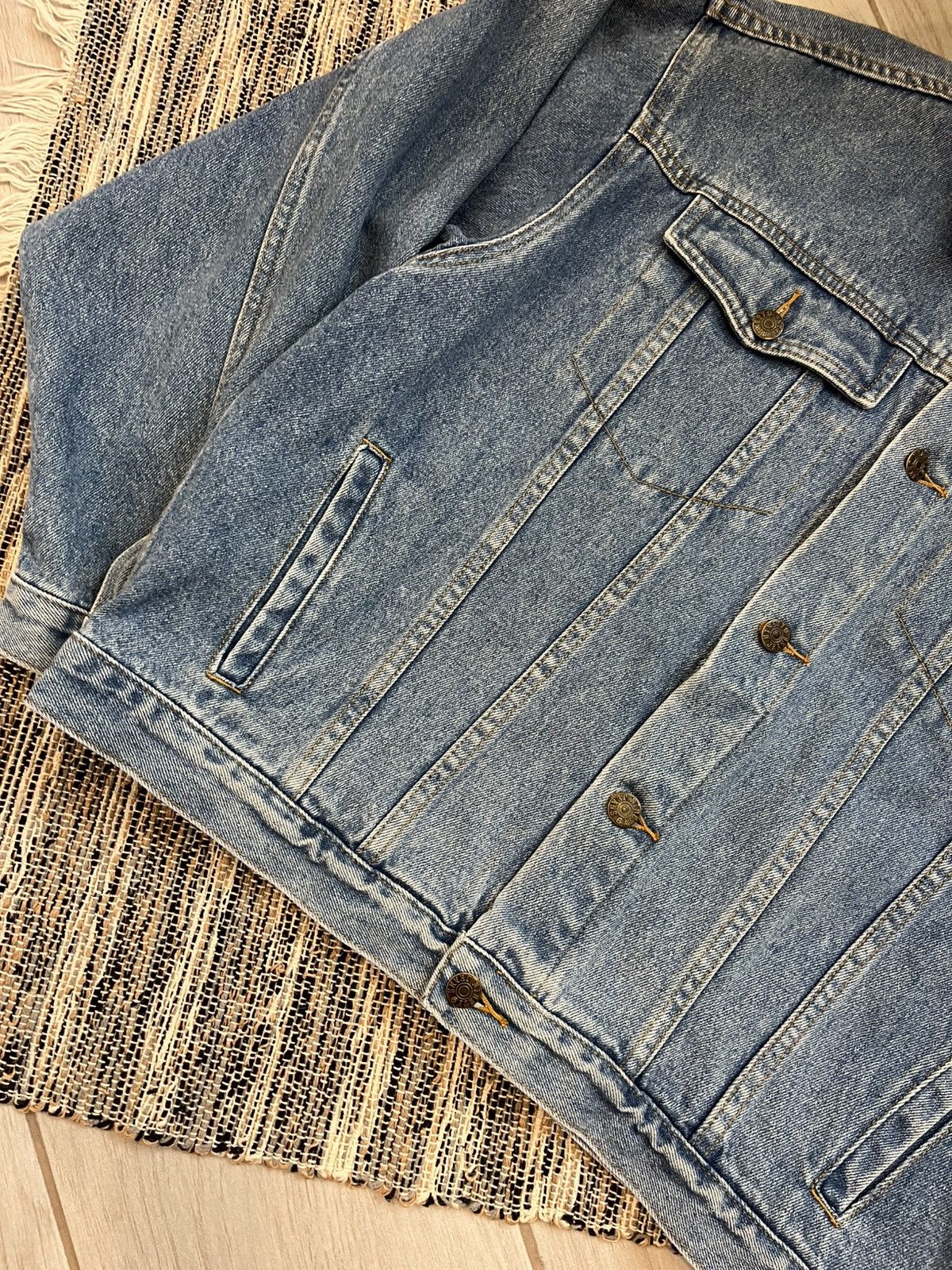 Levi's × Vintage Vintage ninty 9 Denim Jacket cropped workwear 90s Size US M / EU 48-50 / 2 - 7 Thumbnail