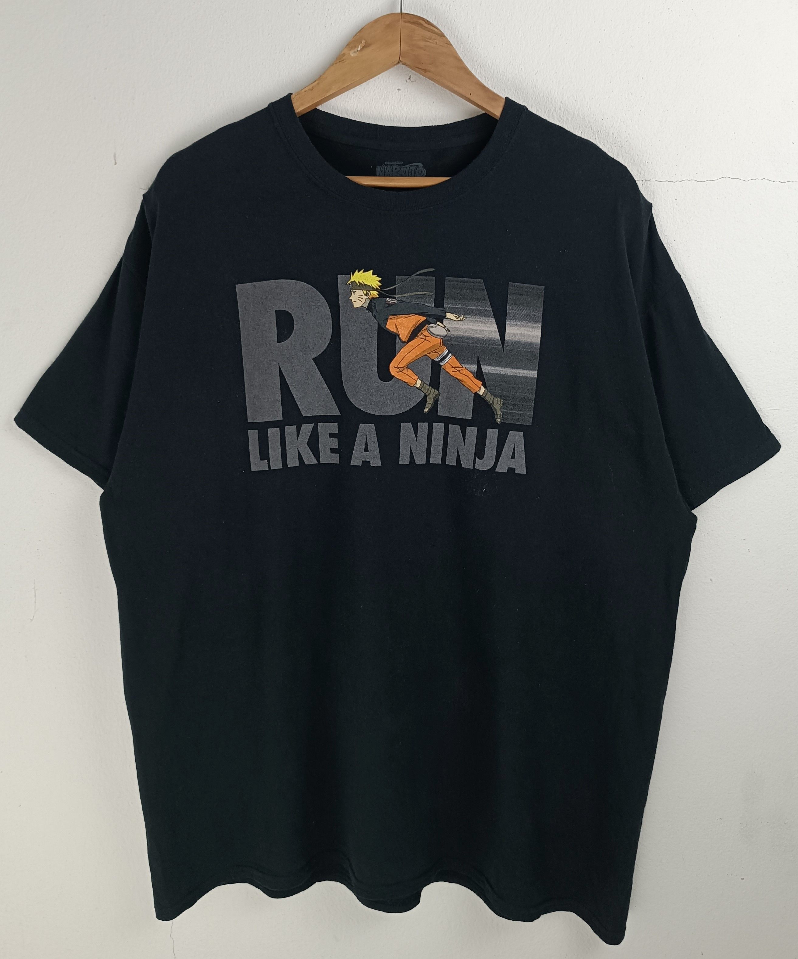 Anime VINTAGE NARUTO SHIPPUDEN RUN LIKE A NINJA TEE ONE PIECE Size US XL / EU 56 / 4 - 3 Thumbnail