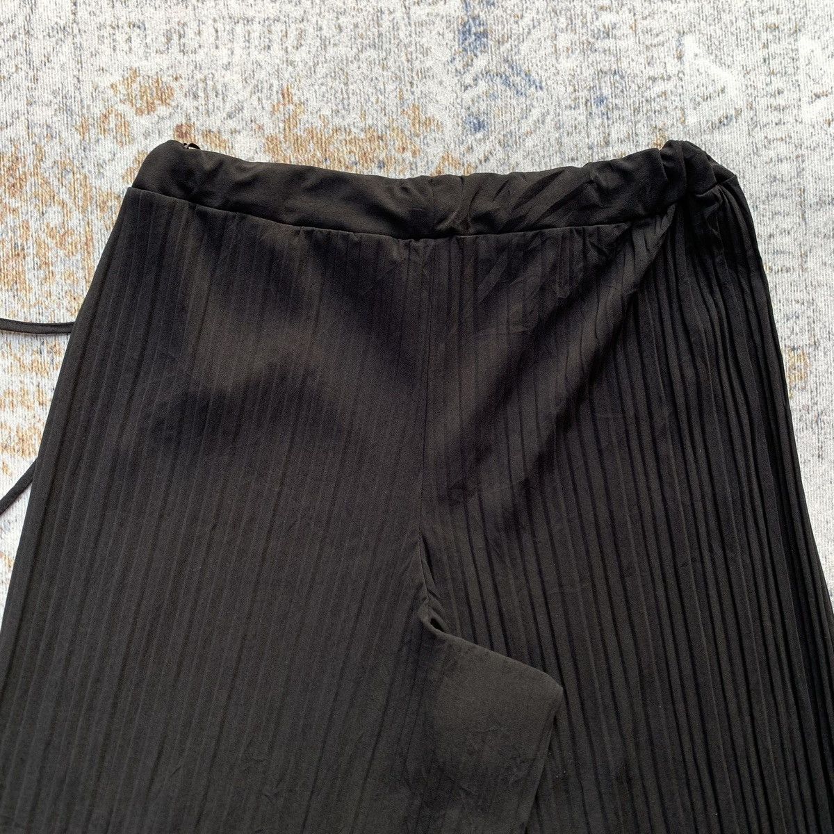 Japanese Brand Rare Japanese Brand Issey Style Pleats Pants Size US 34 / EU 50 - 6 Thumbnail