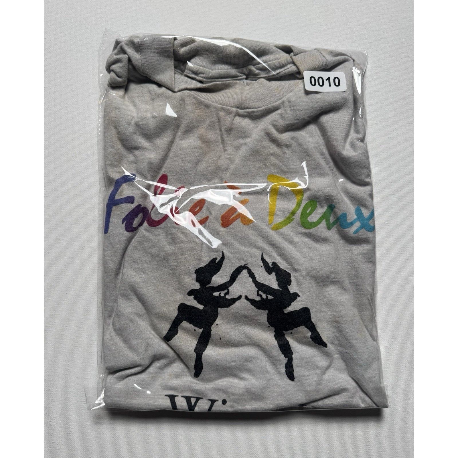 Vintage Vintage 90s Folie à Deux Winery Graphic T Shirt Stained L Size US L / EU 52-54 / 3 - 9 Thumbnail