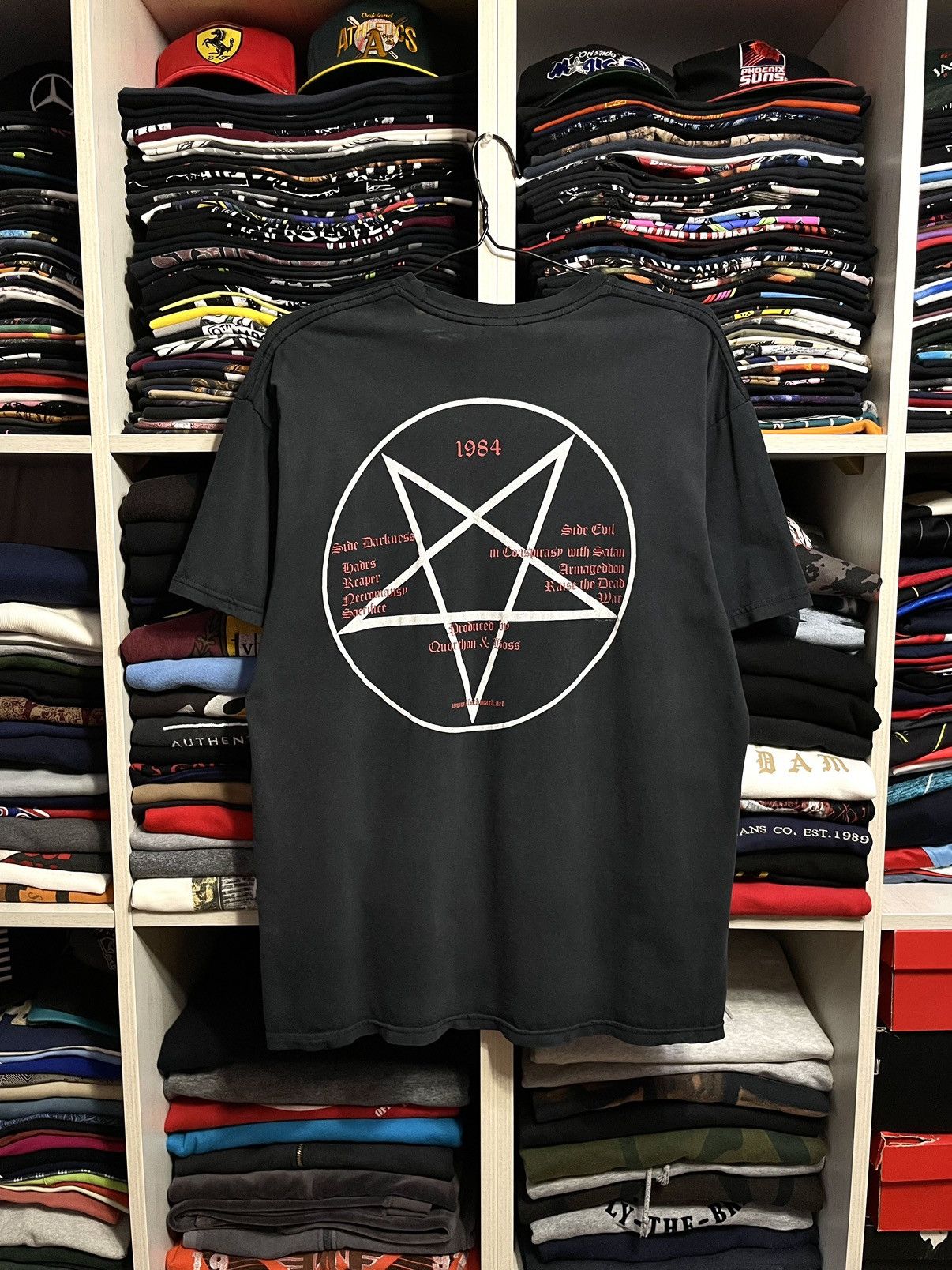 Band Tees Vintage 00s Bathory Goat Black Metal Band Faded T-Shirt Size US XL / EU 56 / 4 - 2 Thumbnail