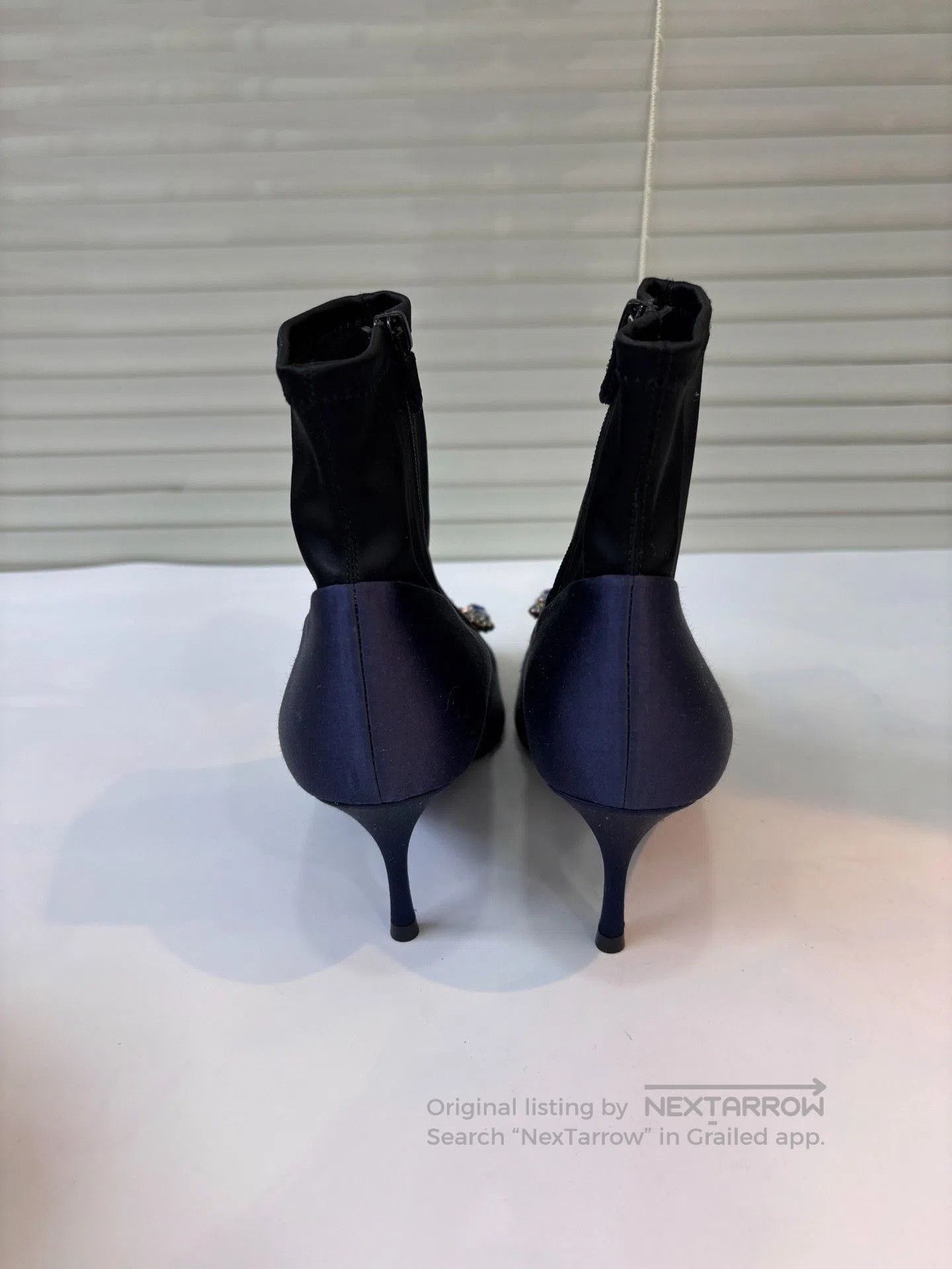 Roger Vivier RV Blue Satin Diamond Buckle Ankle Boots. Size US 5 / IT 35 - 4 Thumbnail