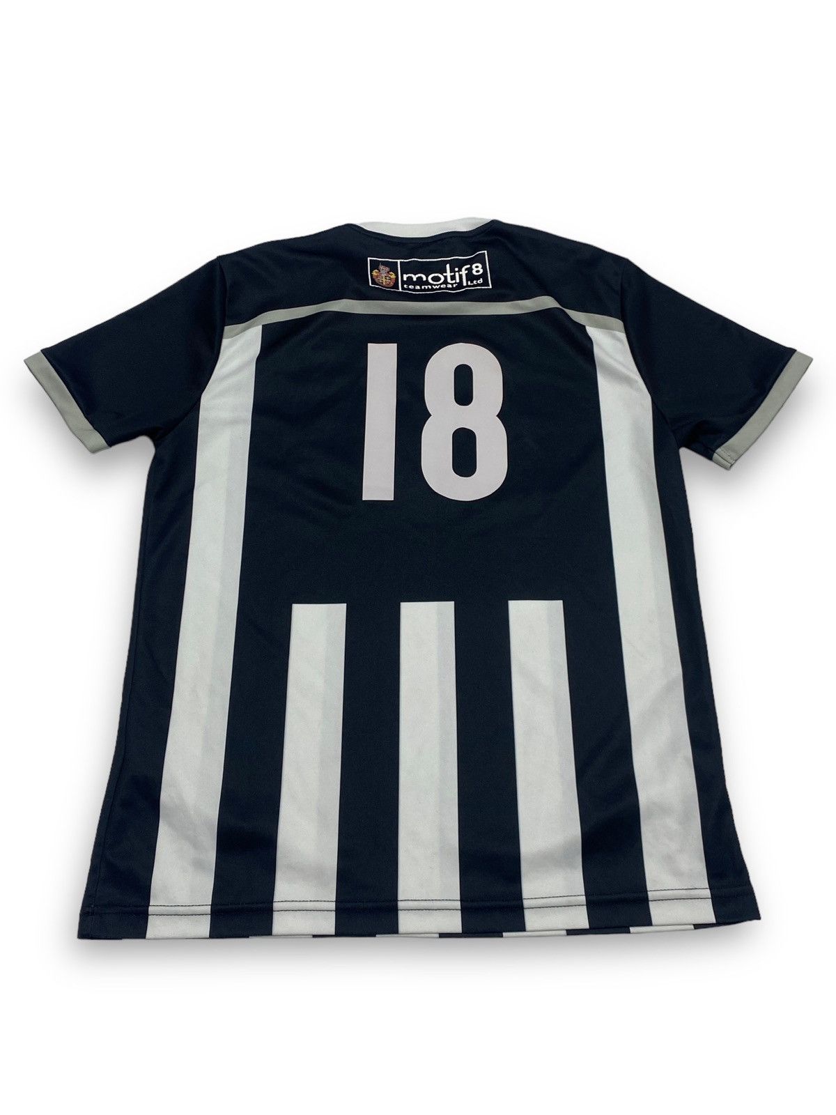 Errea Vintage ERREA SPENNYMOORE TOWN FC Black White Jersey Size US S / EU 44-46 / 1 - 5 Thumbnail