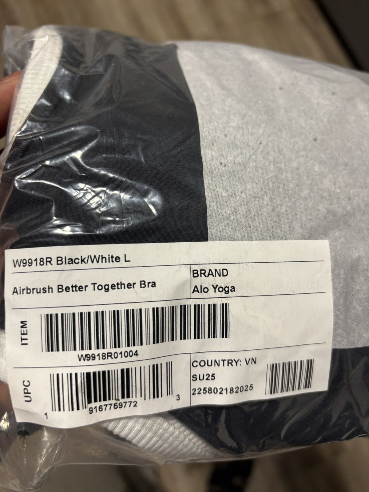 Alo Yoga Alo Yoga Together Bra Black & White Size Large- Brand New Size L / US 10 / IT 46 - 1 Thumbnail