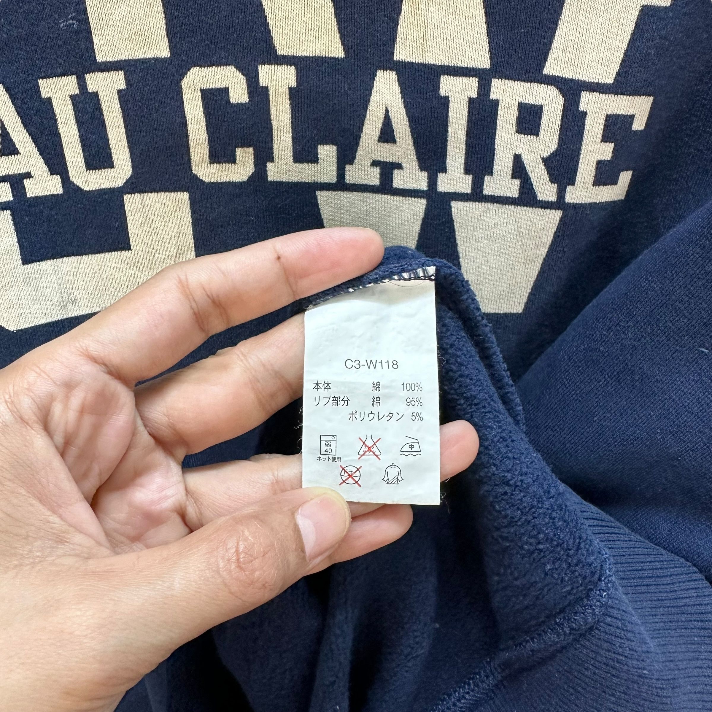 Champion CHAMPION UW EAU CLAIRE BIG LOGO PULLOVER HOODIES #9043-51 Size US L / EU 52-54 / 3 - 8 Thumbnail