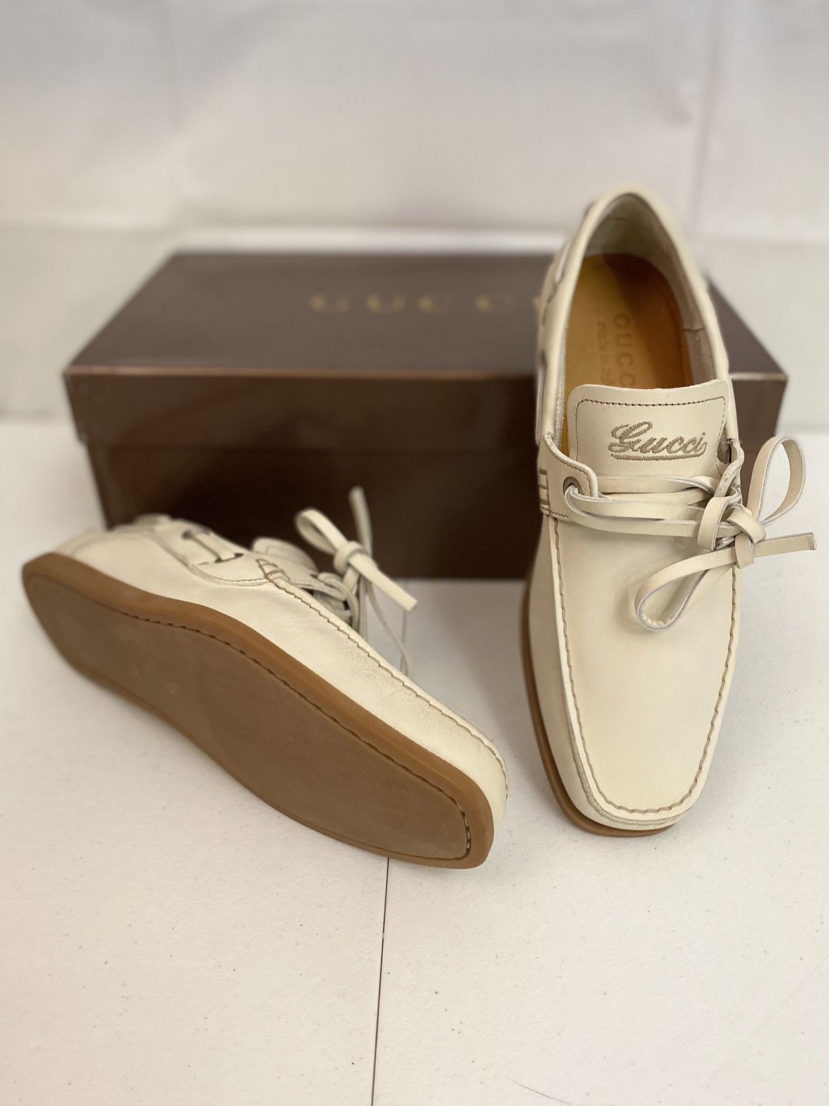 Gucci Gucci 🇮🇹 Runner Up Logo Embroidered Vintage Deck Shoes 39 NEW Size US 9 / IT 39 - 16 Thumbnail