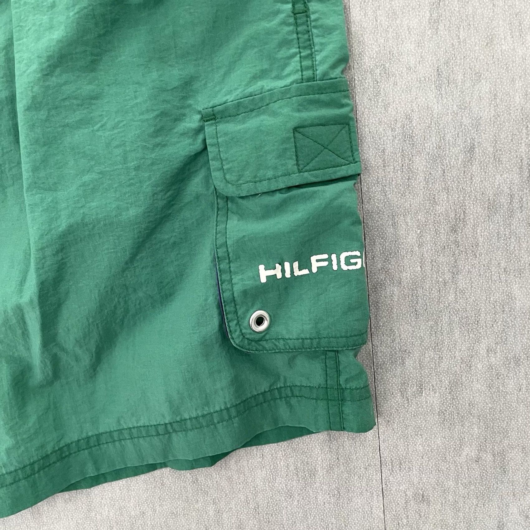 Tommy Hilfiger VINTAGE Tommy Hilfiger Swim Trunks Adult Large Green Board Cargo Pockets Size US 33 - 6 Thumbnail