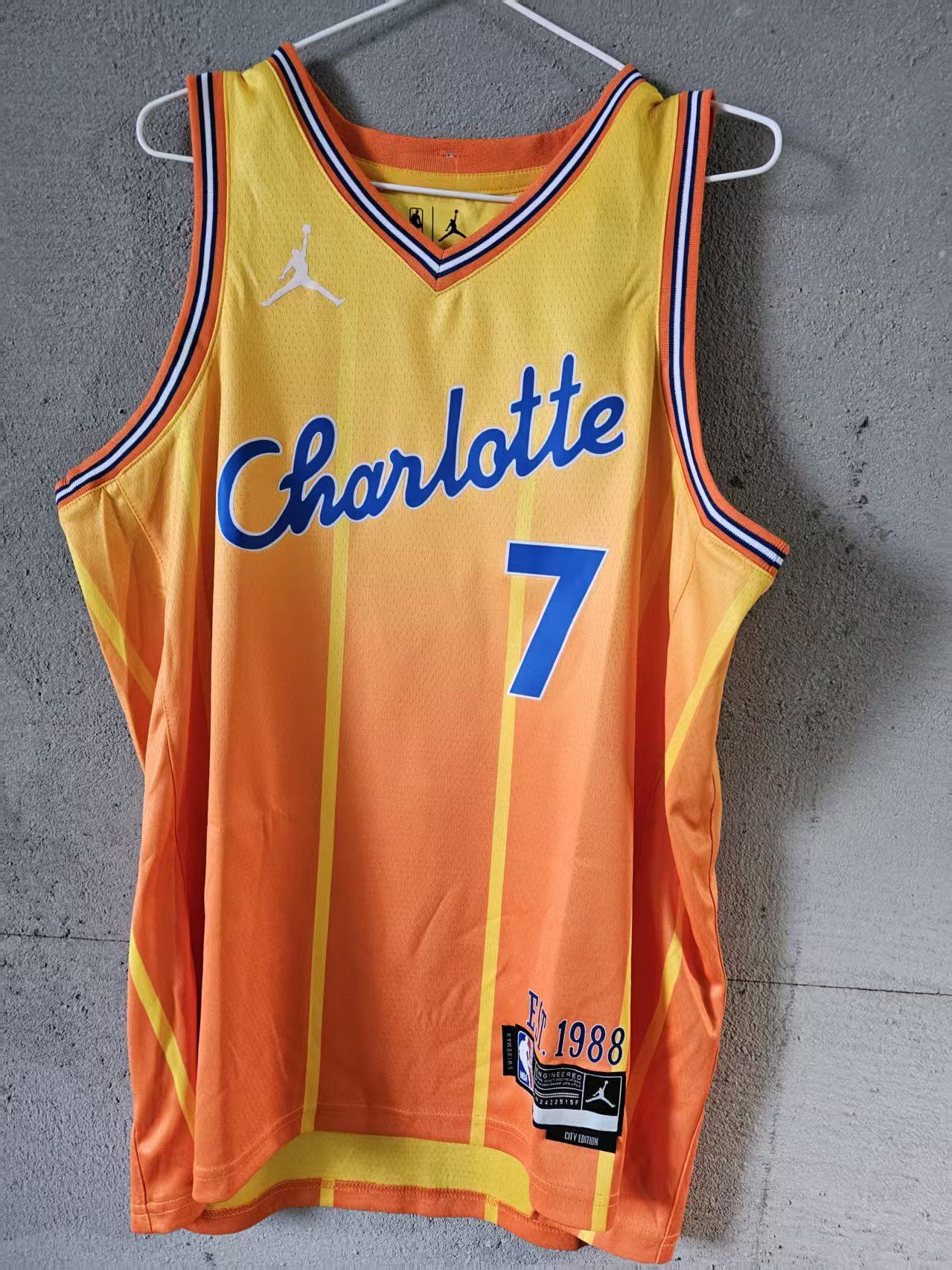 NBA Charlotte Hornets 7 Kon Knueppel Jersey Size US XL / EU 56 / 4 - 1 Thumbnail