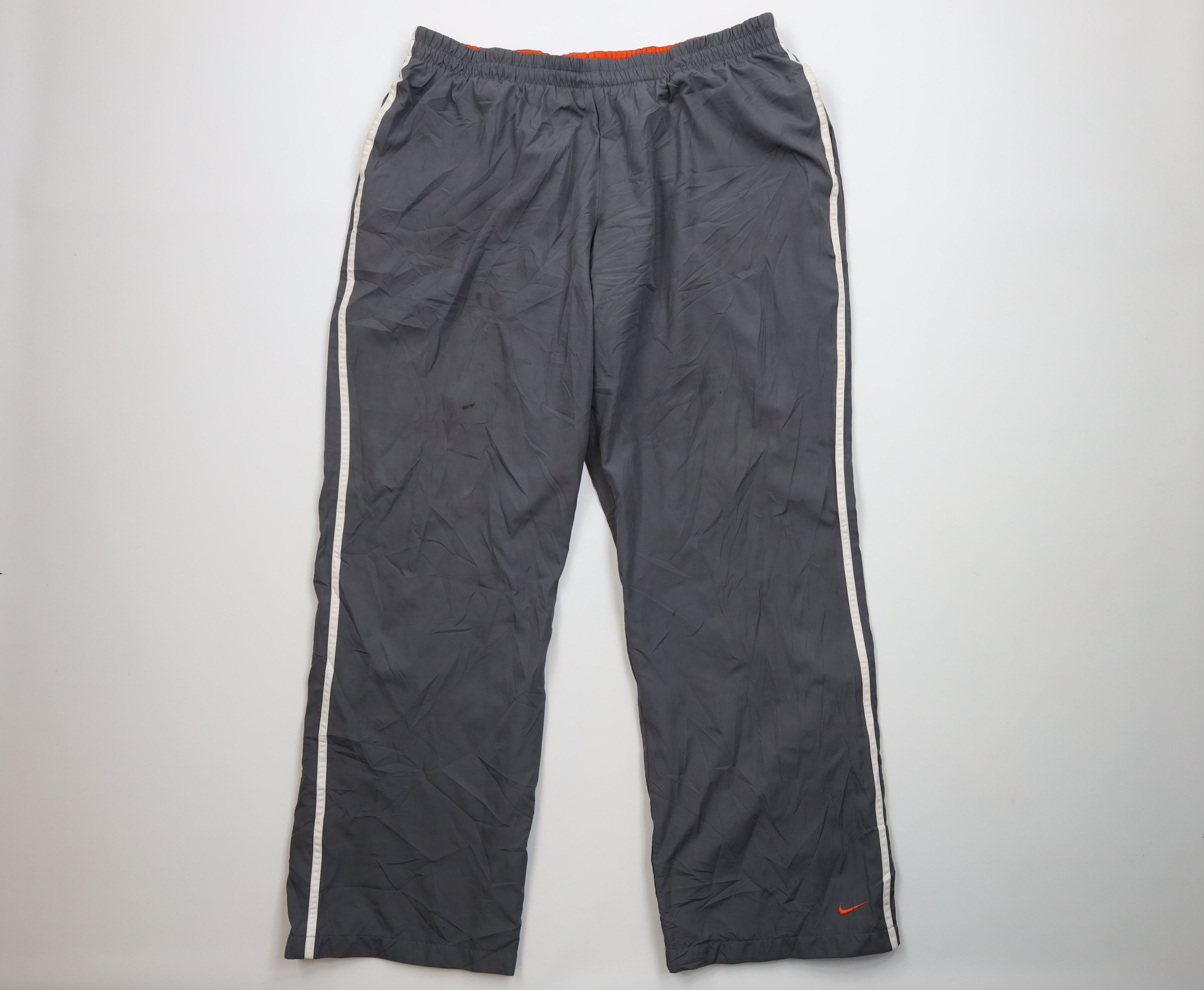 Nike Vintage Nike Swoosh Lined Wide Leg Windbreaker Pants Gray Size US 38 / EU 54 - 1 Thumbnail