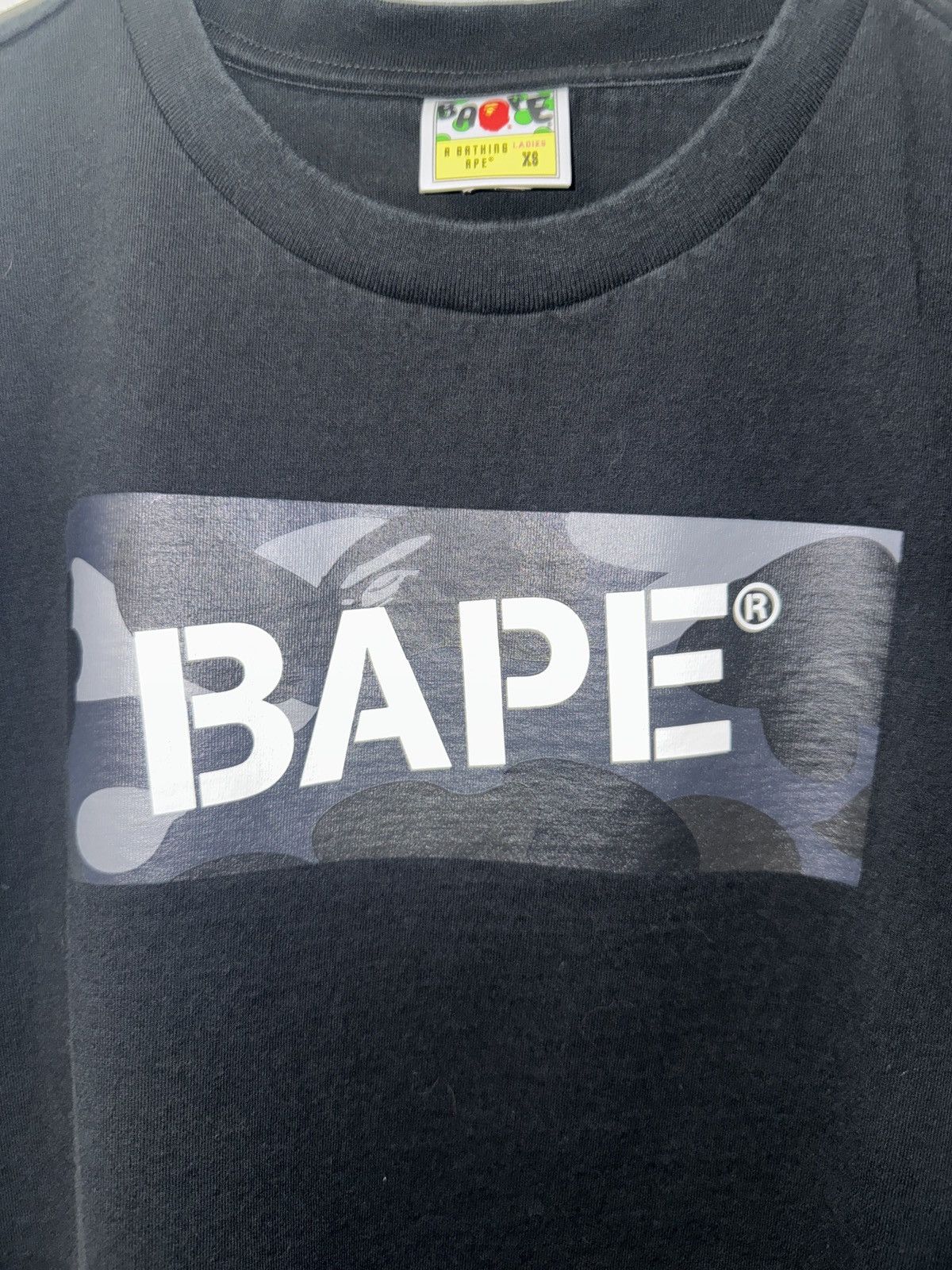 Bape Bape box logo tee with Bape head on back Size XS / US 0-2 / IT 36-38 - 2 Thumbnail