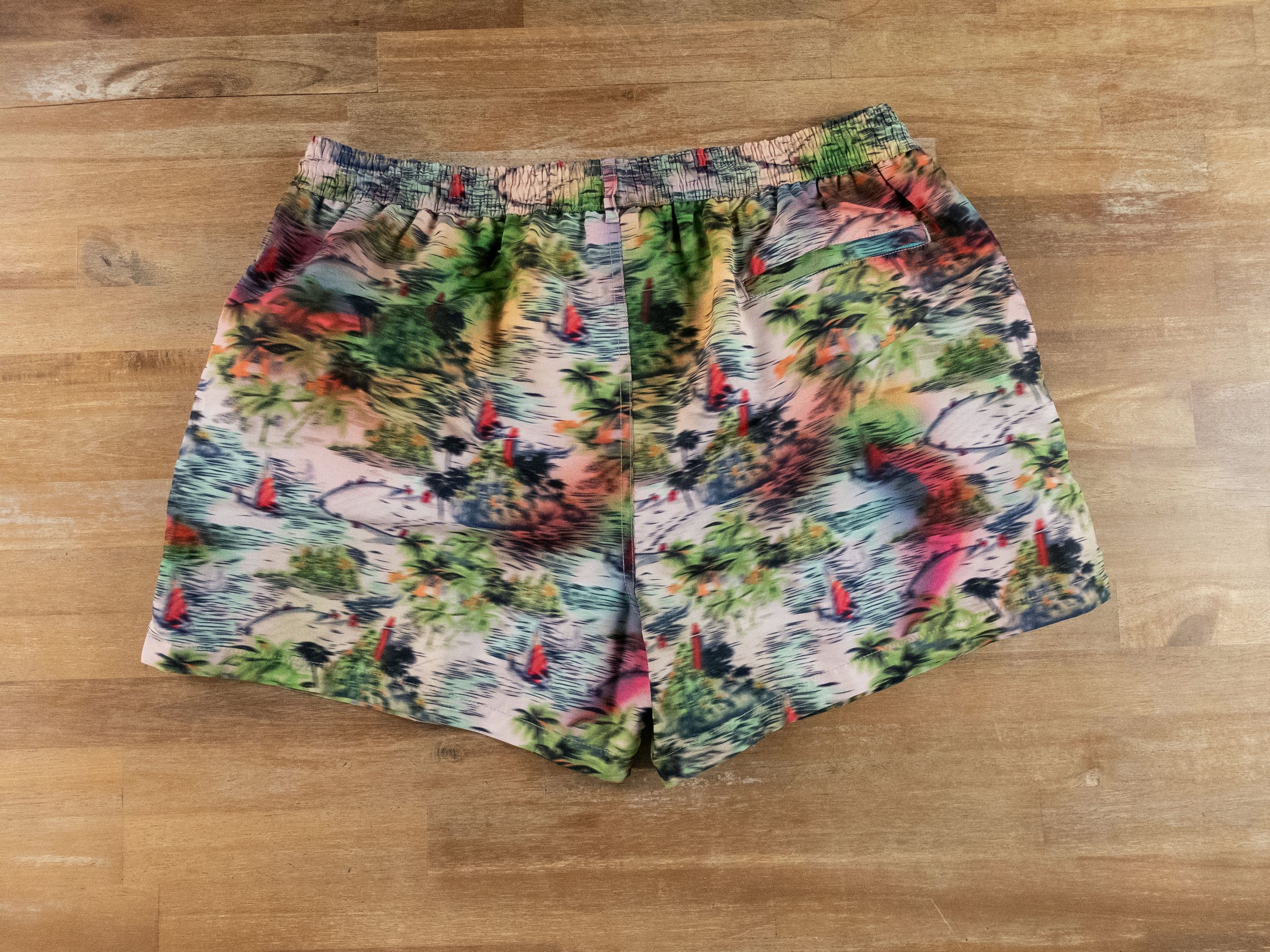 Paul Smith PAUL SMITH Swimwear abstract Hawaii fishing swim shorts XL Size US 36 / EU 52 - 8 Thumbnail