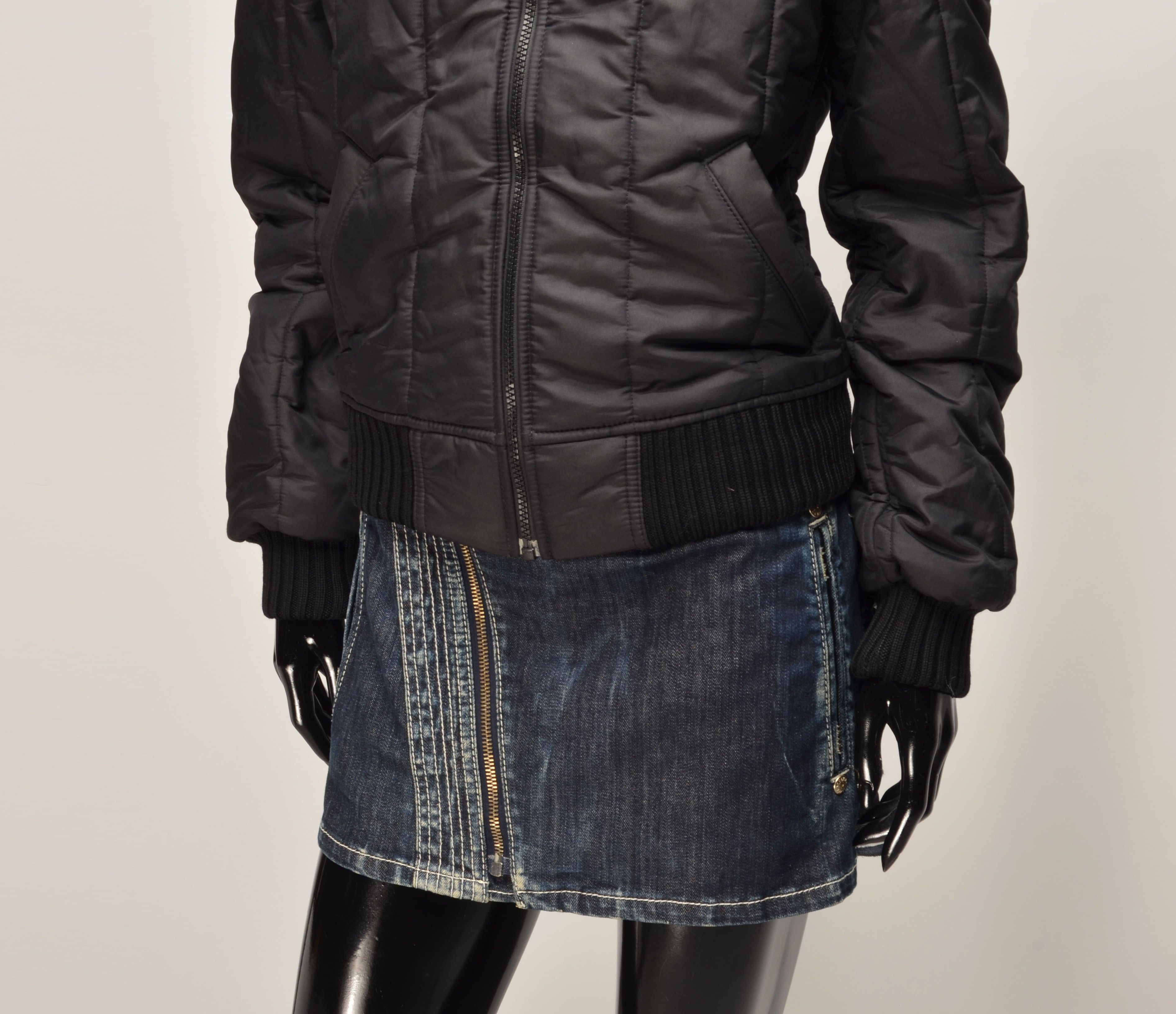 Miss Sixty RefrigiWear by Miss Sixty Y2K Faux Fur Hood Bomber Jacket Size M / US 6-8 / IT 42-44 - 12 Thumbnail