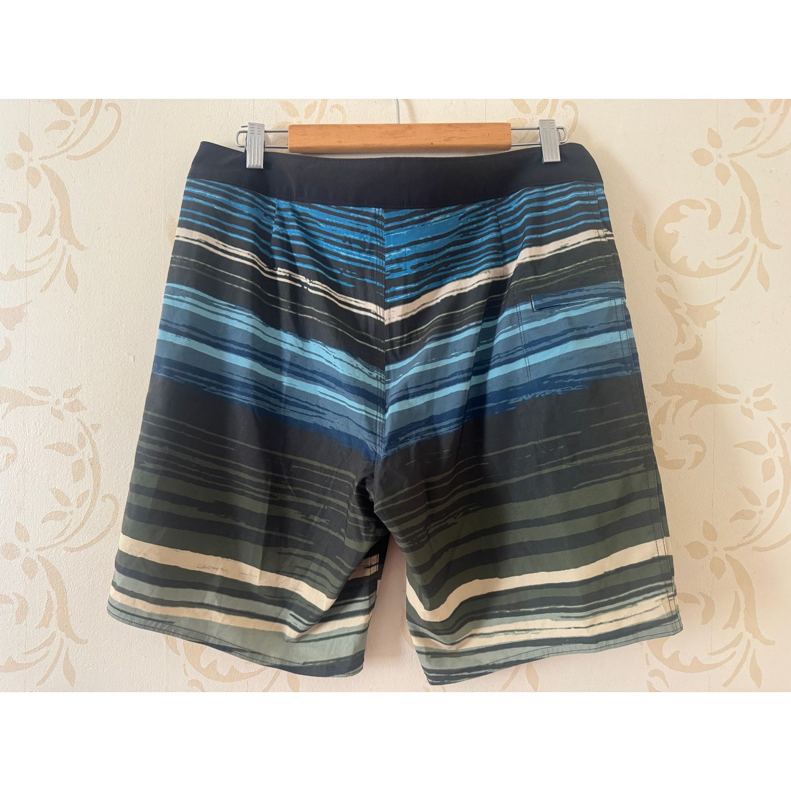 Outerknown Mens Size 32 OuterKnown Swimwear Trunks Size US 38 / EU 54 - 5 Thumbnail