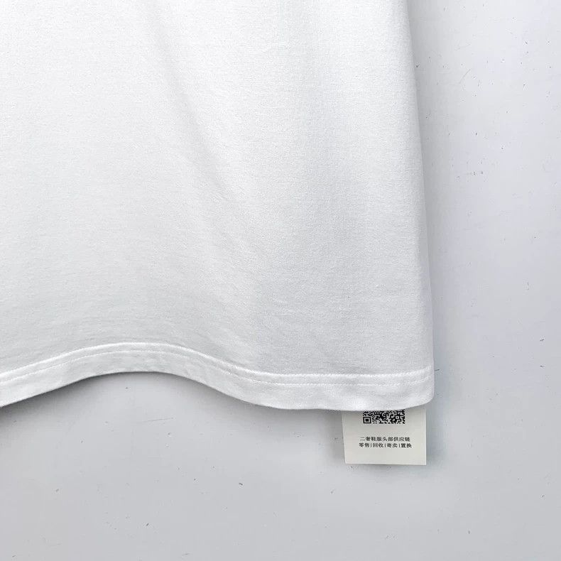 Louis Vuitton Louis Vuitton 22 white logo monogrammed cotton crew neck s Size US XL / EU 56 / 4 - 4 Thumbnail