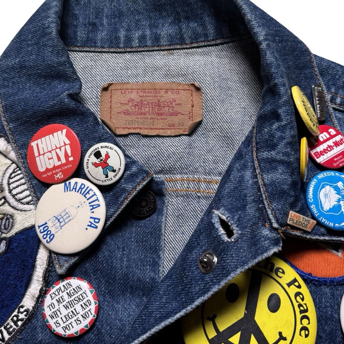 Levi's Vintage Levis 70506-0216 Denim Jacket M Gulf Marines Pins Size US M / EU 48-50 / 2 - 6 Thumbnail