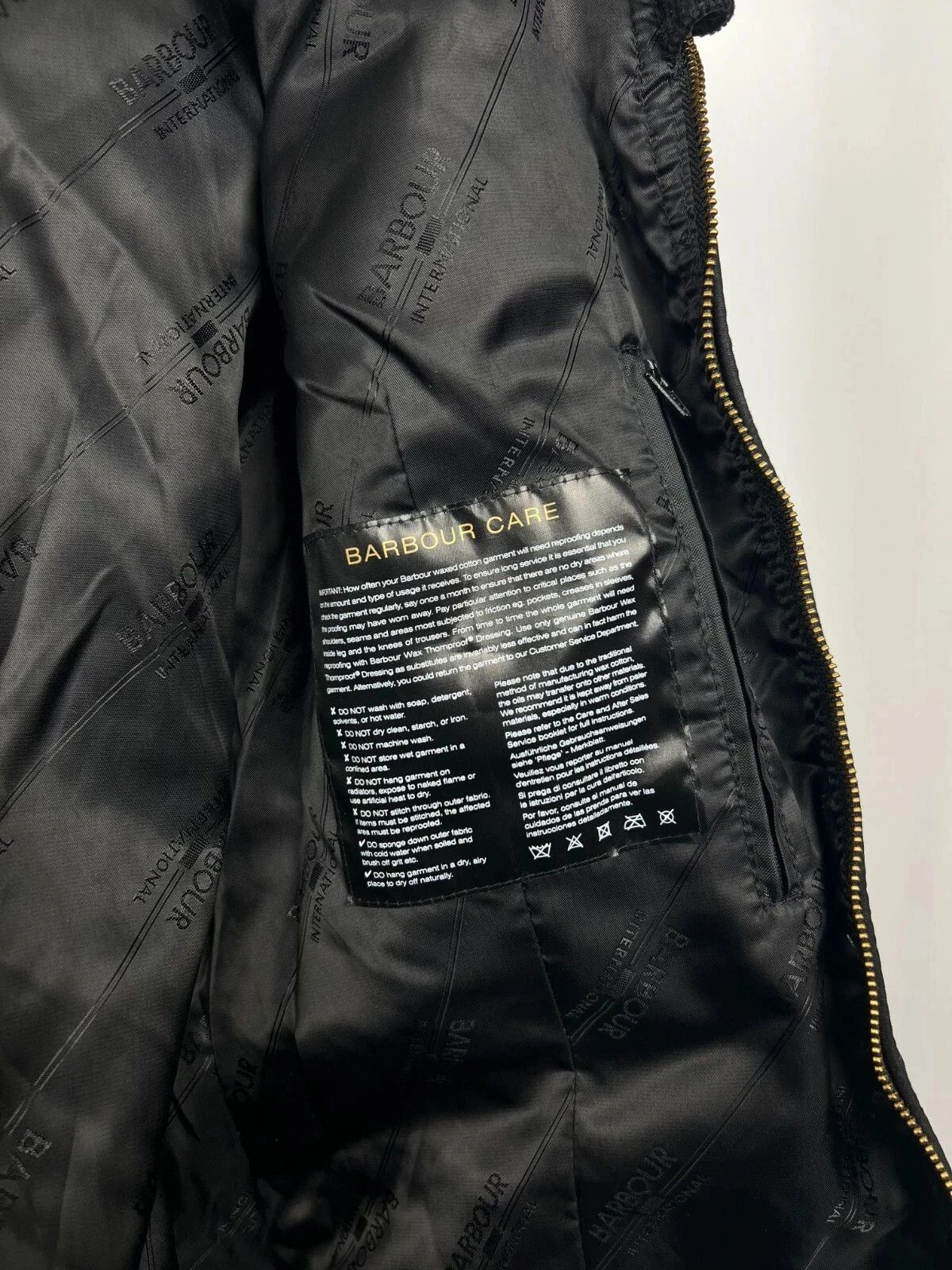 Barbour Barbour International Nesbitt Wax Cotton Black Jacket Size M / US 6-8 / IT 42-44 - 14 Thumbnail