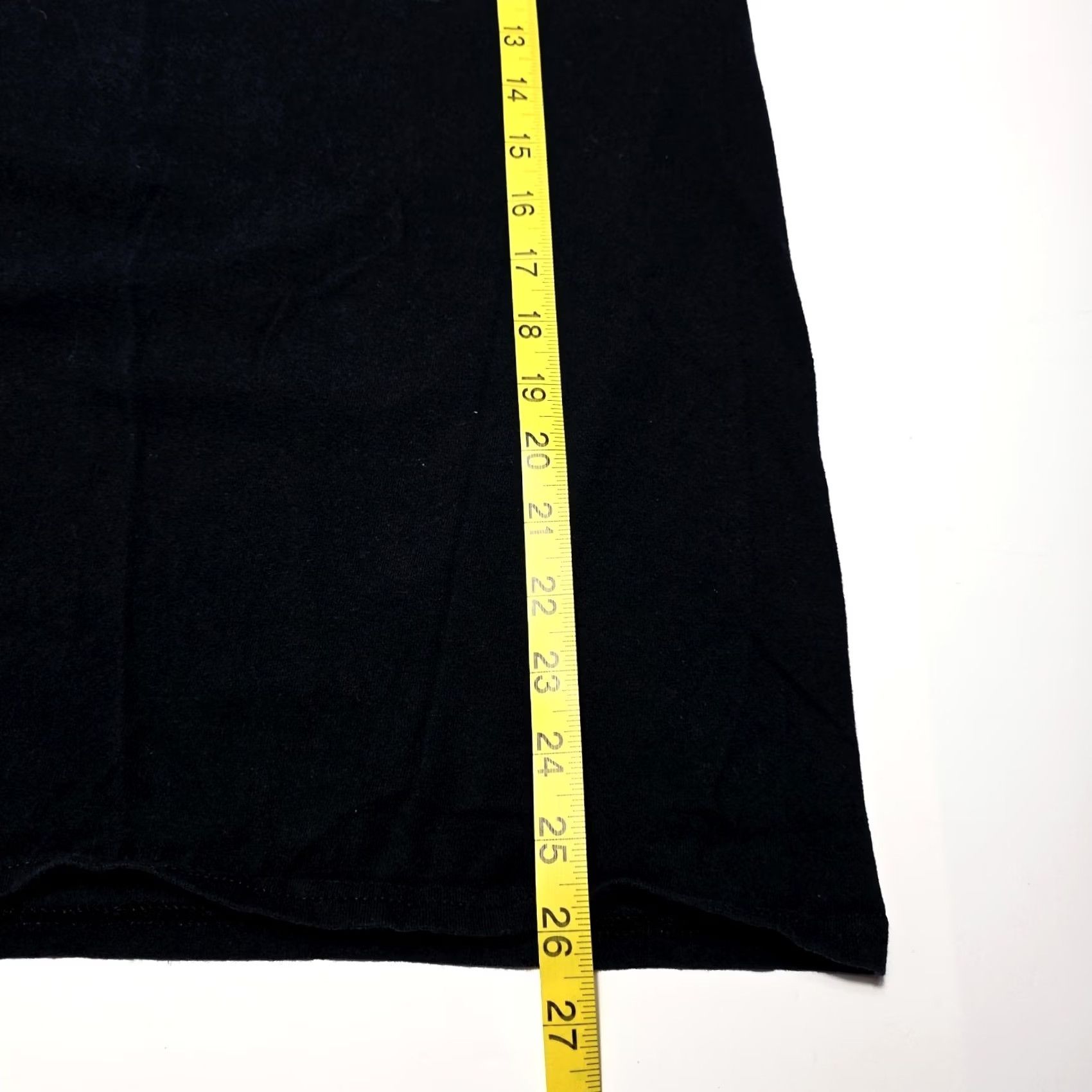 Gildan AC/DC Back In Black T-Shirt Men M 2009 Rockband Logo Short Sleeve Crew Neck Black Gildan 100% Cotton Size US M / EU 48-50 / 2 - 5 Thumbnail