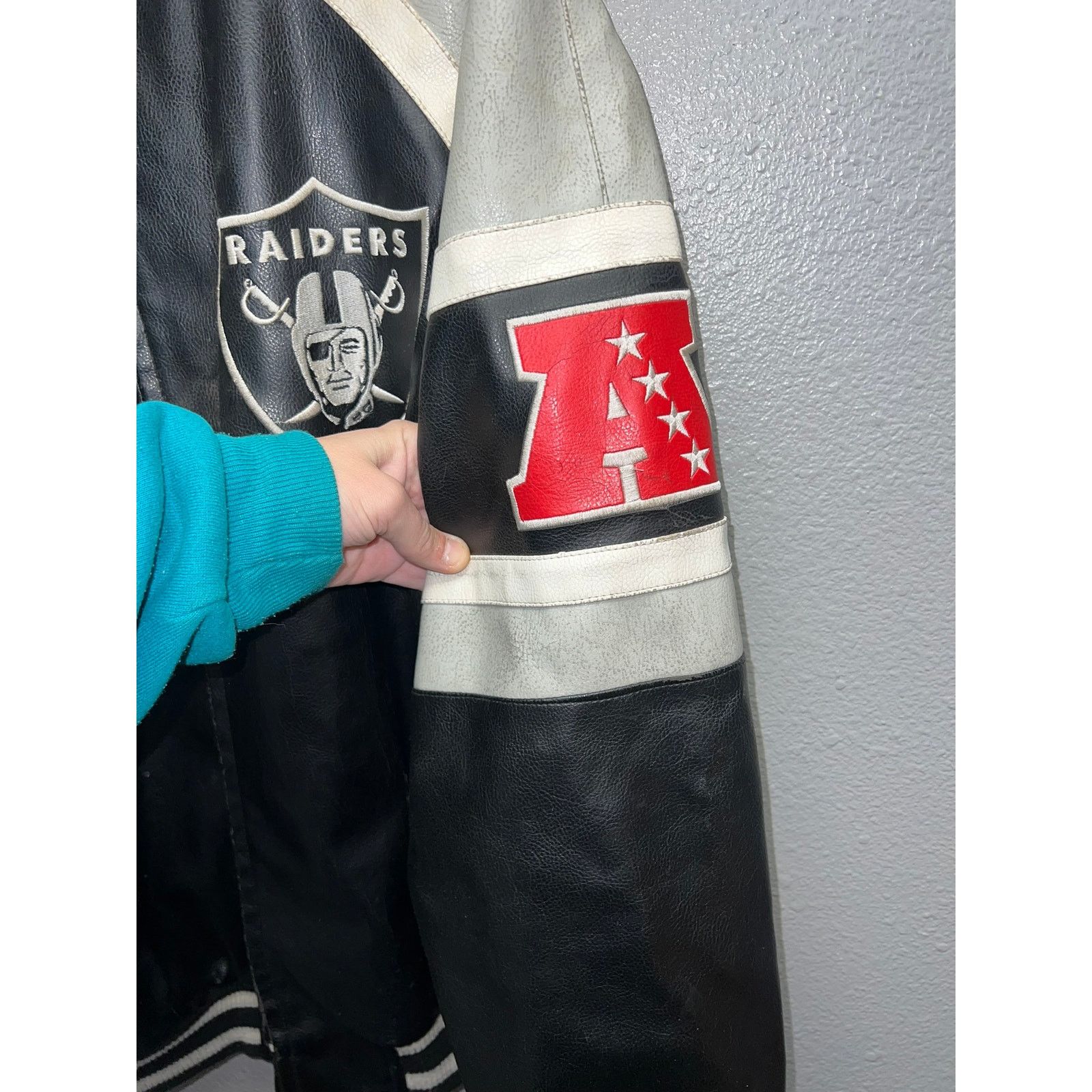 Vintage NFL Oakland Raiders Leather Jacket Football Stained Large Size US L / EU 52-54 / 3 - 5 Thumbnail