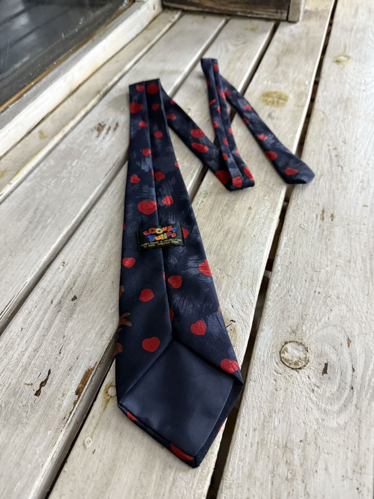 Cartoon Network × Vintage × Warner Bros Vintage 90s Looney Tunes Taz tie 1995 Size ONE SIZE - 5 Thumbnail