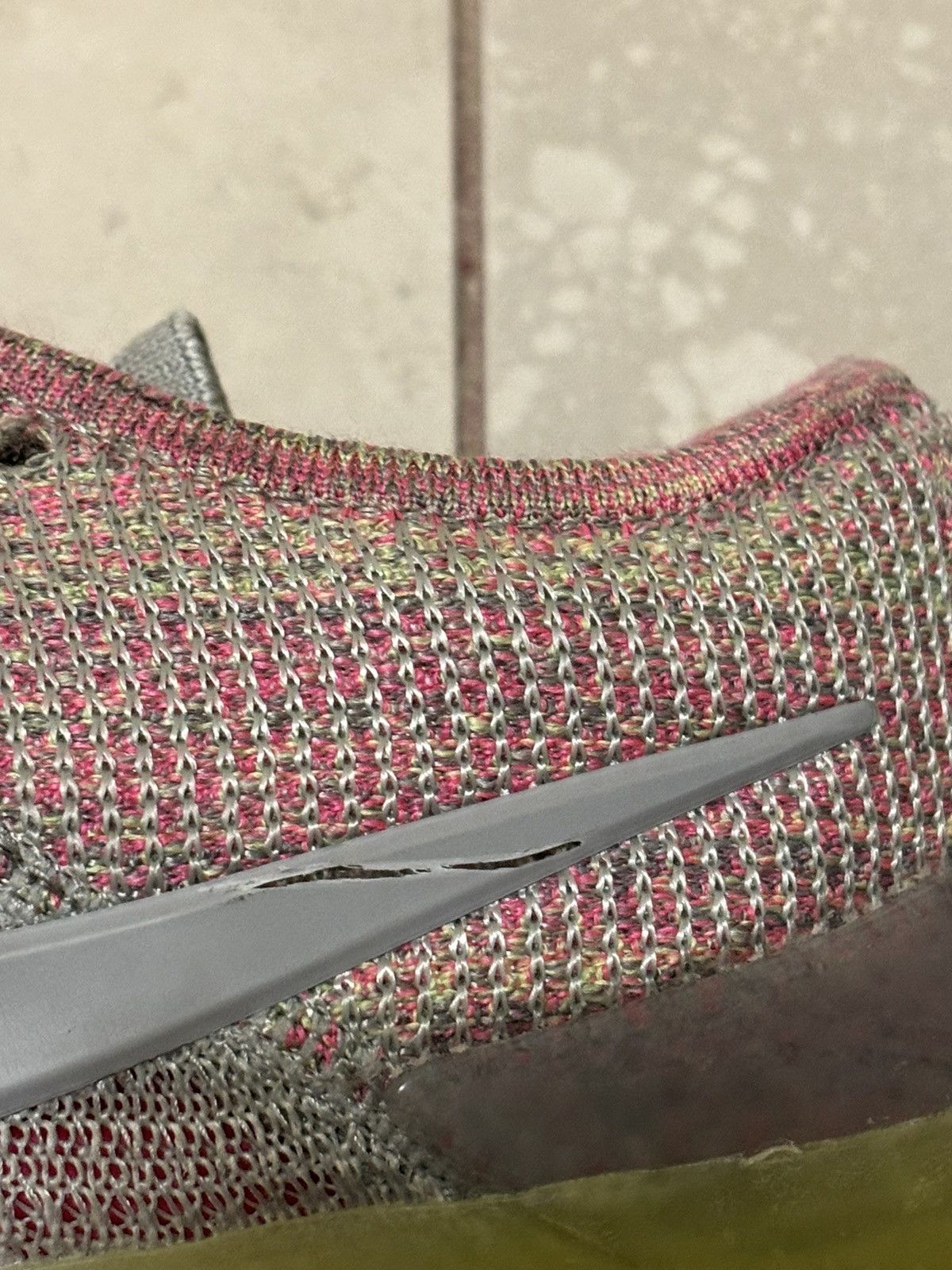 Nike Rare Nike Kobe NXT 360 Wolf Grey Multi-Color Green Size 9.5 Size US 9.5 / EU 42-43 - 25 Thumbnail