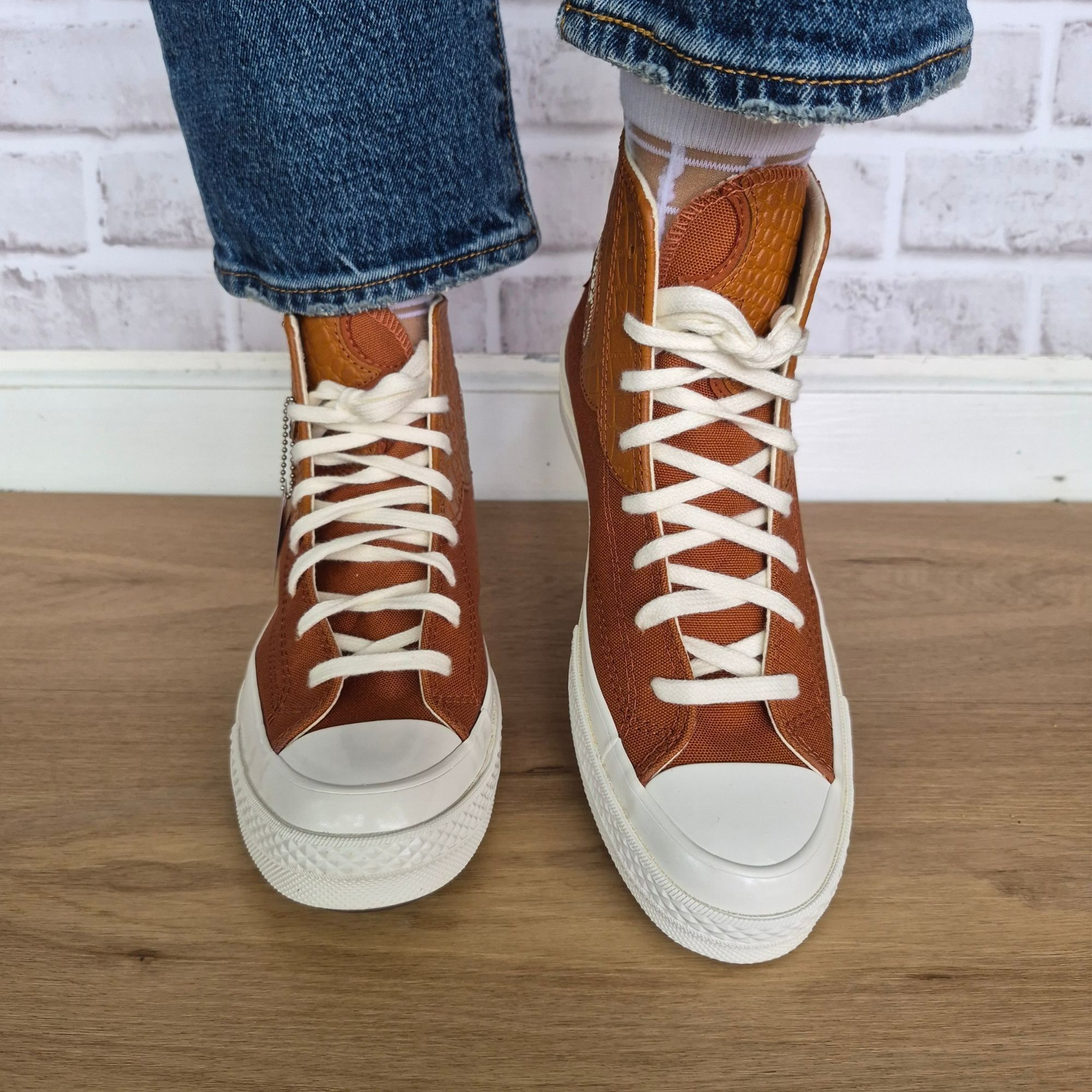 Converse ⭐Converse Chuck 70 High size 8.5 Women's shoes Sneakers Brow Size US 8.5 / IT 38.5 - 3 Thumbnail
