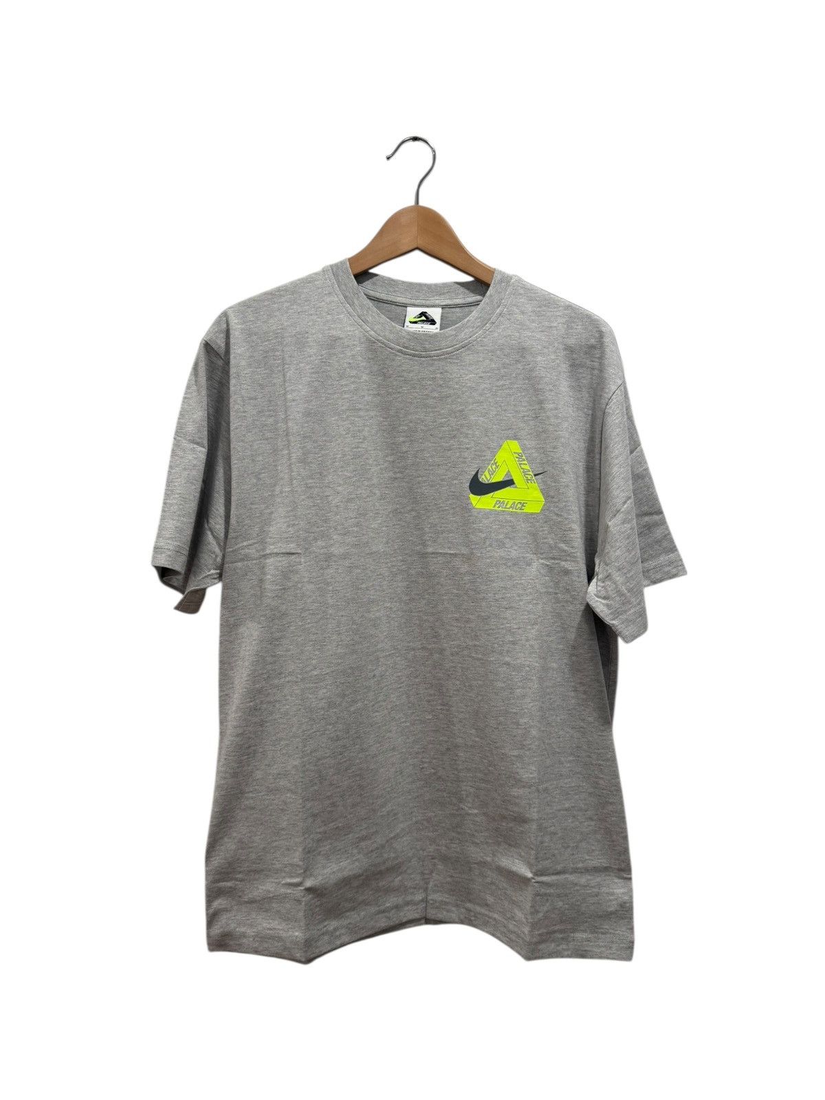 Palace Palace x Nike Tri Swoosh T-Shirt Grey | Grailed