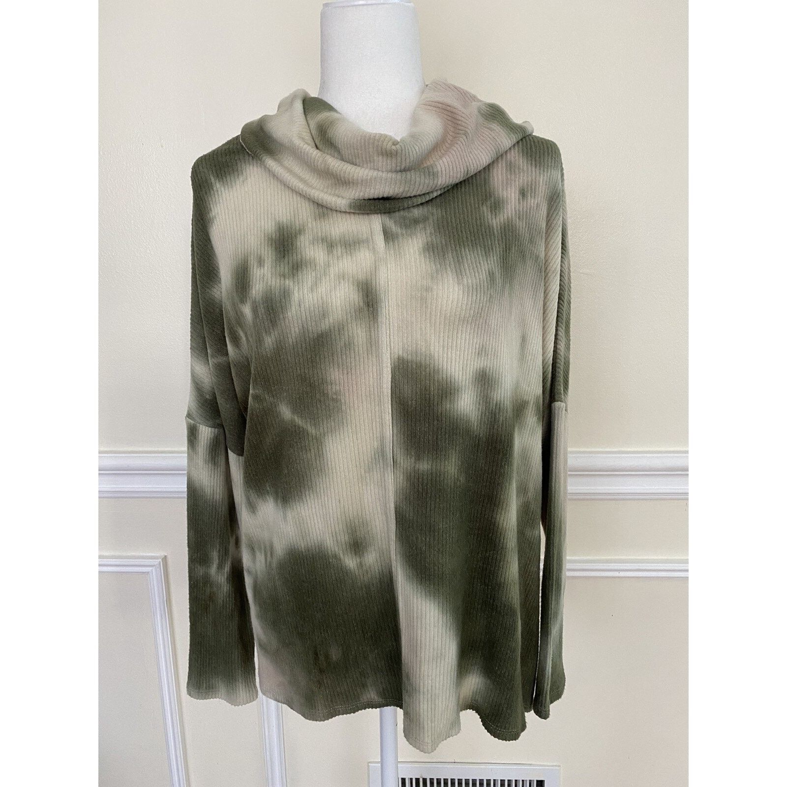 & Other Stories Status By Neck Olive Green Ribbed Tunic Sweater m A003029 Size M / US 6-8 / IT 42-44 - 2 Thumbnail