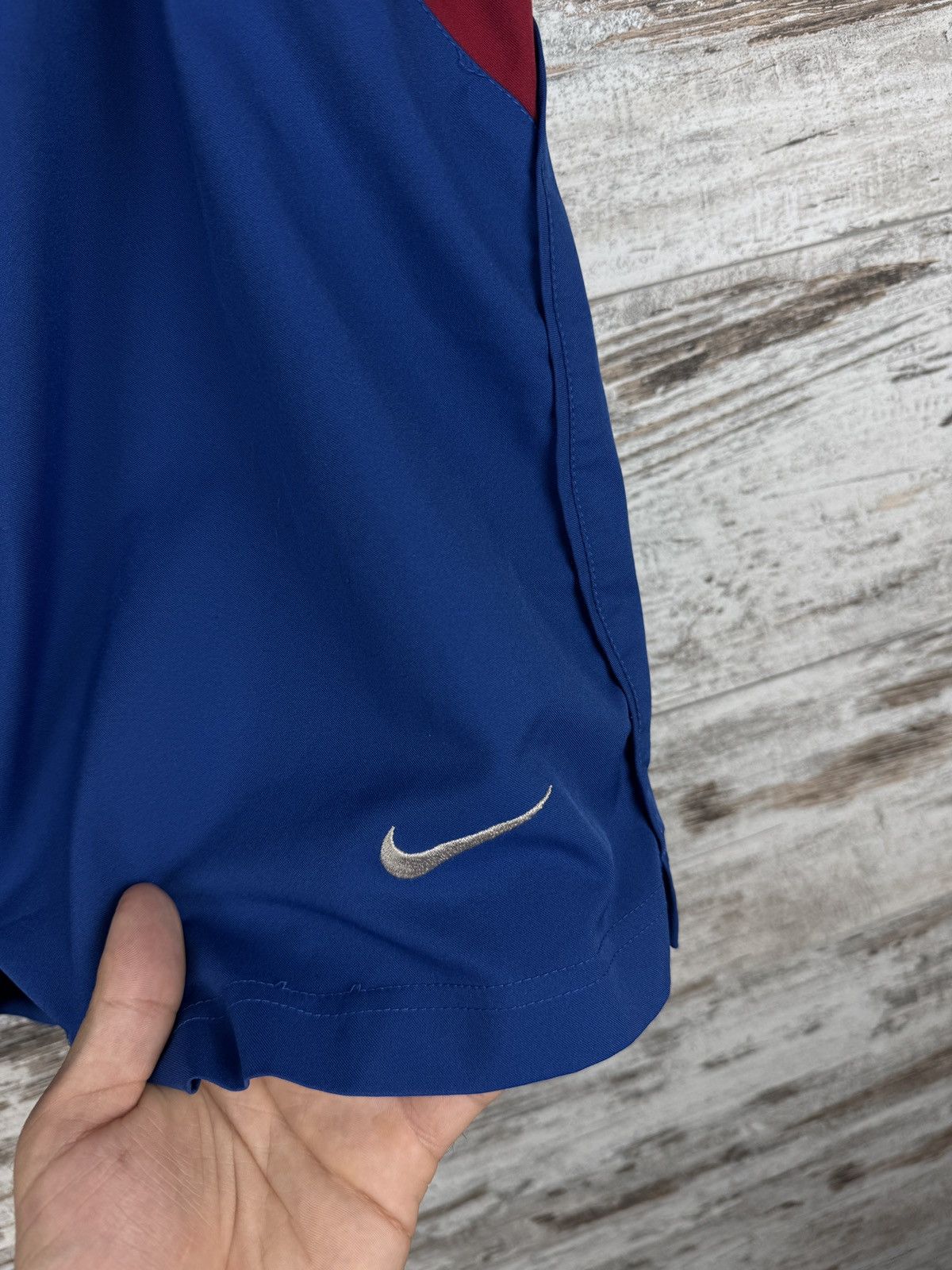 Nike Mens Vintage Nike FC Barcelona soccer shorts training Size US 34 / EU 50 - 3 Thumbnail