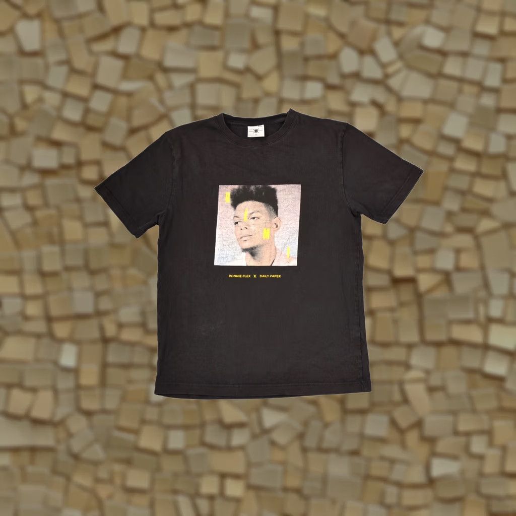 Daily Paper Daily Paper x Ronnie Flex Graphic Cotton Designer T-Shirt Size S Mens Black Size US S / EU 44-46 / 1 - 1 Thumbnail