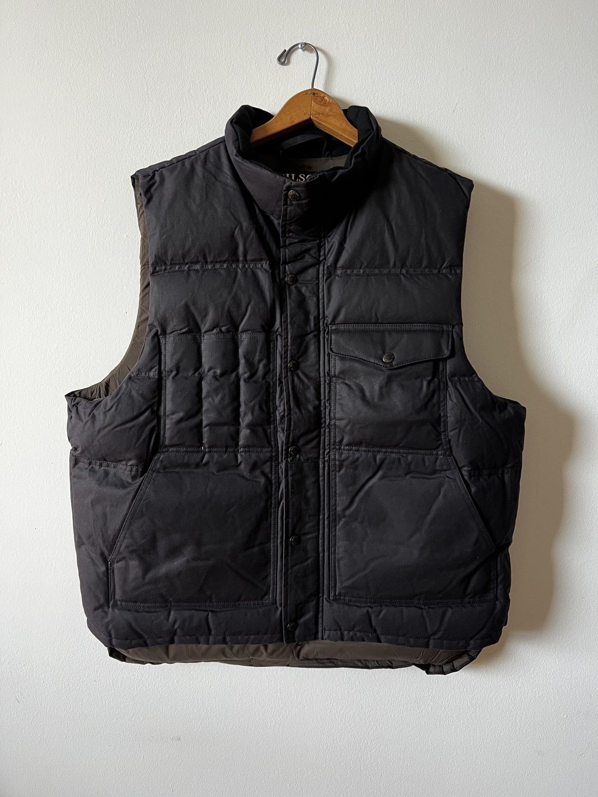 image of Filson Down Cruiser Vest XL in Navy, Men's