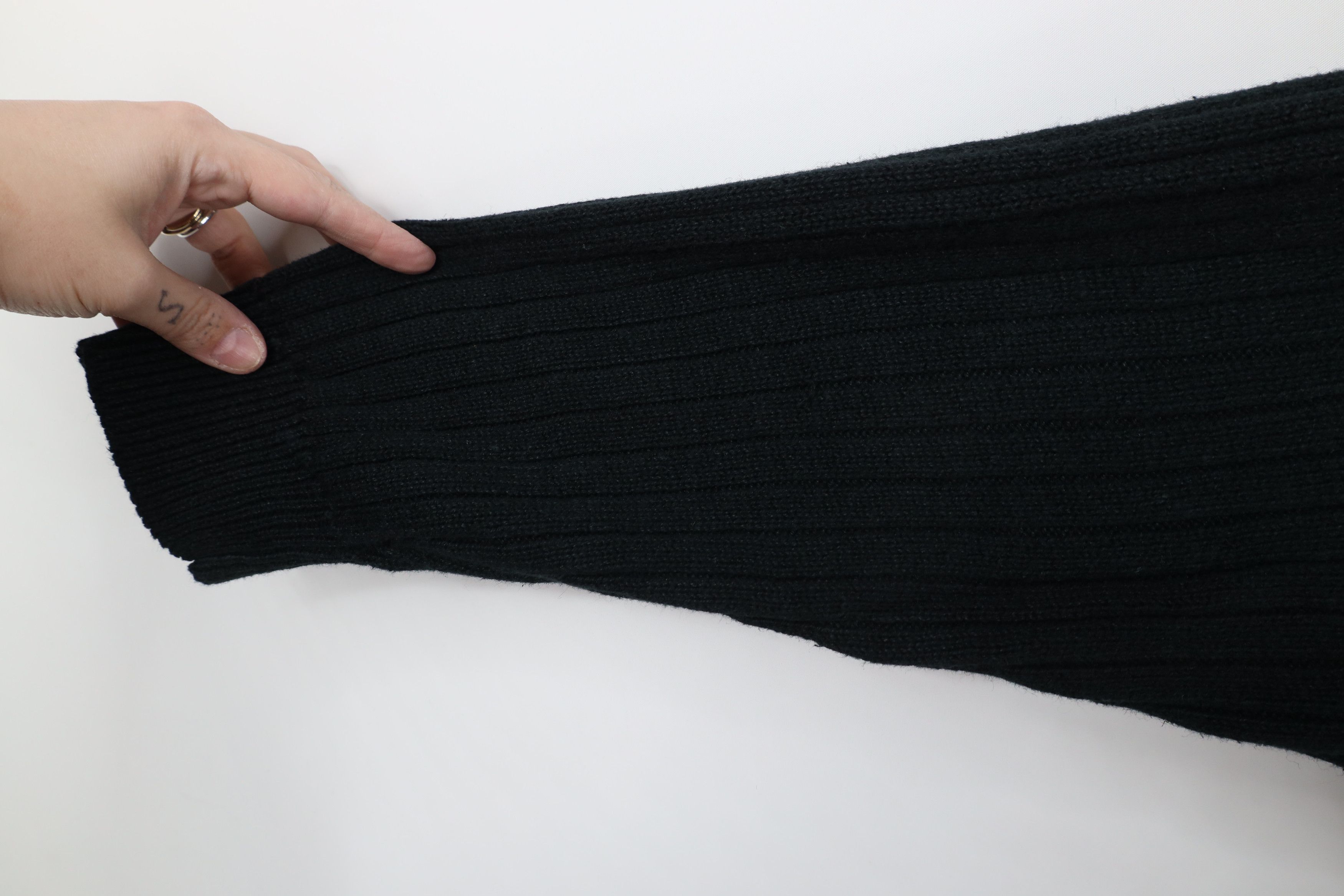 Vintage Vintage 90s Streetwear Ribbed Knit V-Neck Sweater Black Size US XXL / EU 58 / 5 - 5 Thumbnail