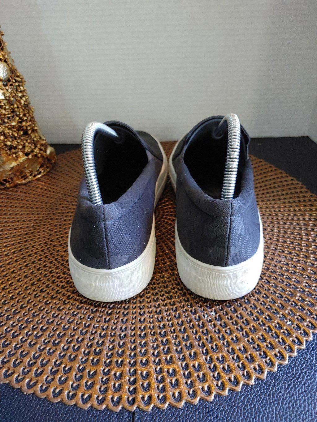 Vince Camuto Vince Camuto Korlie Camo Slip-ons Size 9 Size US 9 / IT 39 - 4 Thumbnail