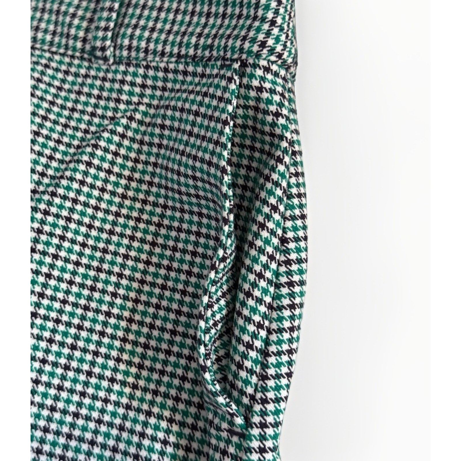 Banana Republic Banana Republic Houndstooth Pencil Skirt White (Size 2 Tall) Size 26" / US 2 / IT 38 - 3 Thumbnail
