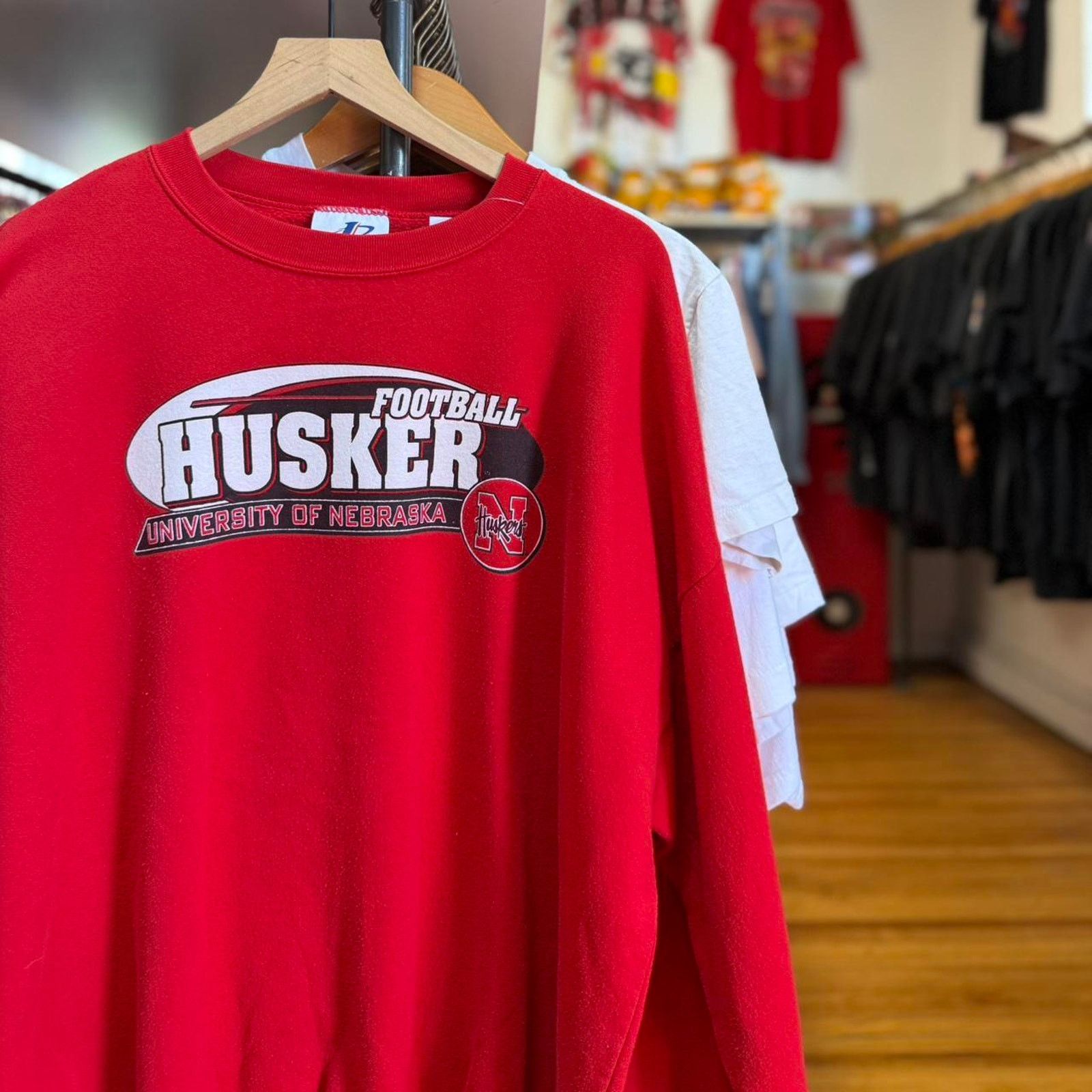 Vintage Vintage 90s Nebraska Huskers Football Logo Crewneck Size US XL / EU 56 / 4 - 1 Thumbnail