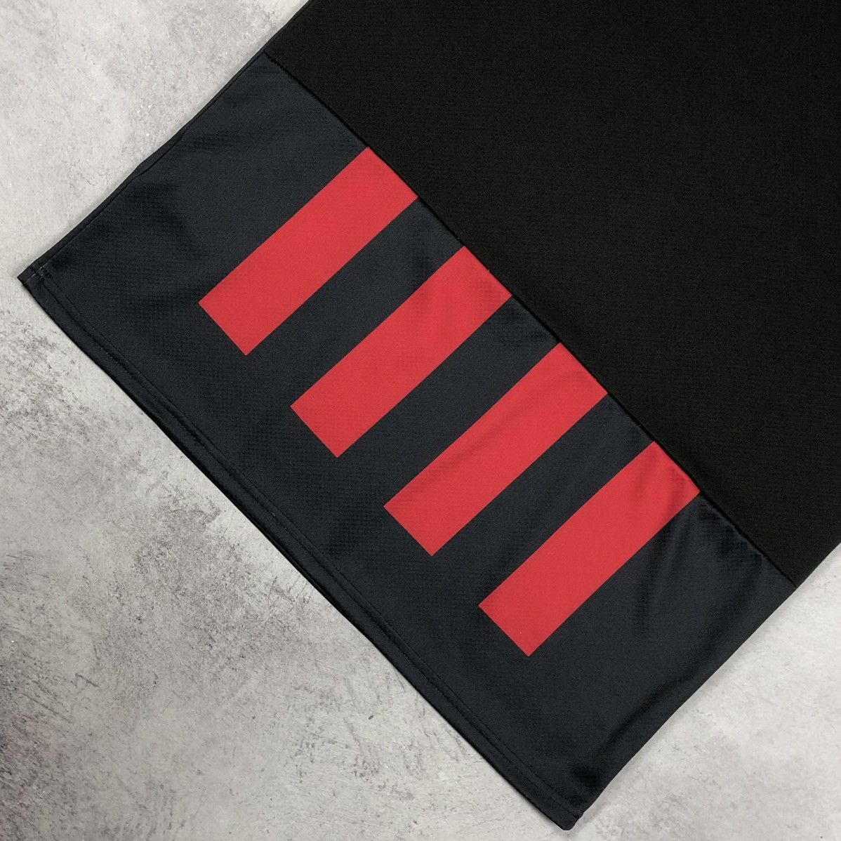 Puma AC Milan 2022-2023 Puma Home Soccer Jersey Kit Size US M / EU 48-50 / 2 - 20 Thumbnail