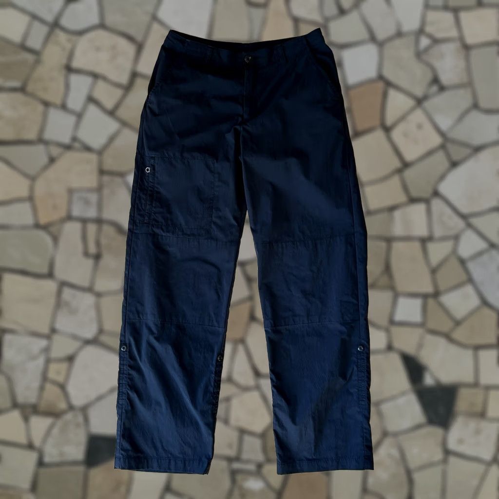 Patagonia Patagonia Pants 29" Inseam 30" Distressed Women's Waist 29" Nylon Knit Black Straight Rise Mid-Contemporary Outdoorsy Casual Workwear Size 29" - 1 Thumbnail