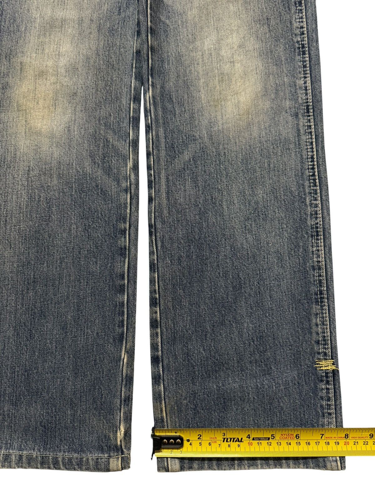 Levi's Vintage Y2K Levis 502 Blue Faded Wash Yellow Tab Regular Fit Size US 31 - 15 Thumbnail