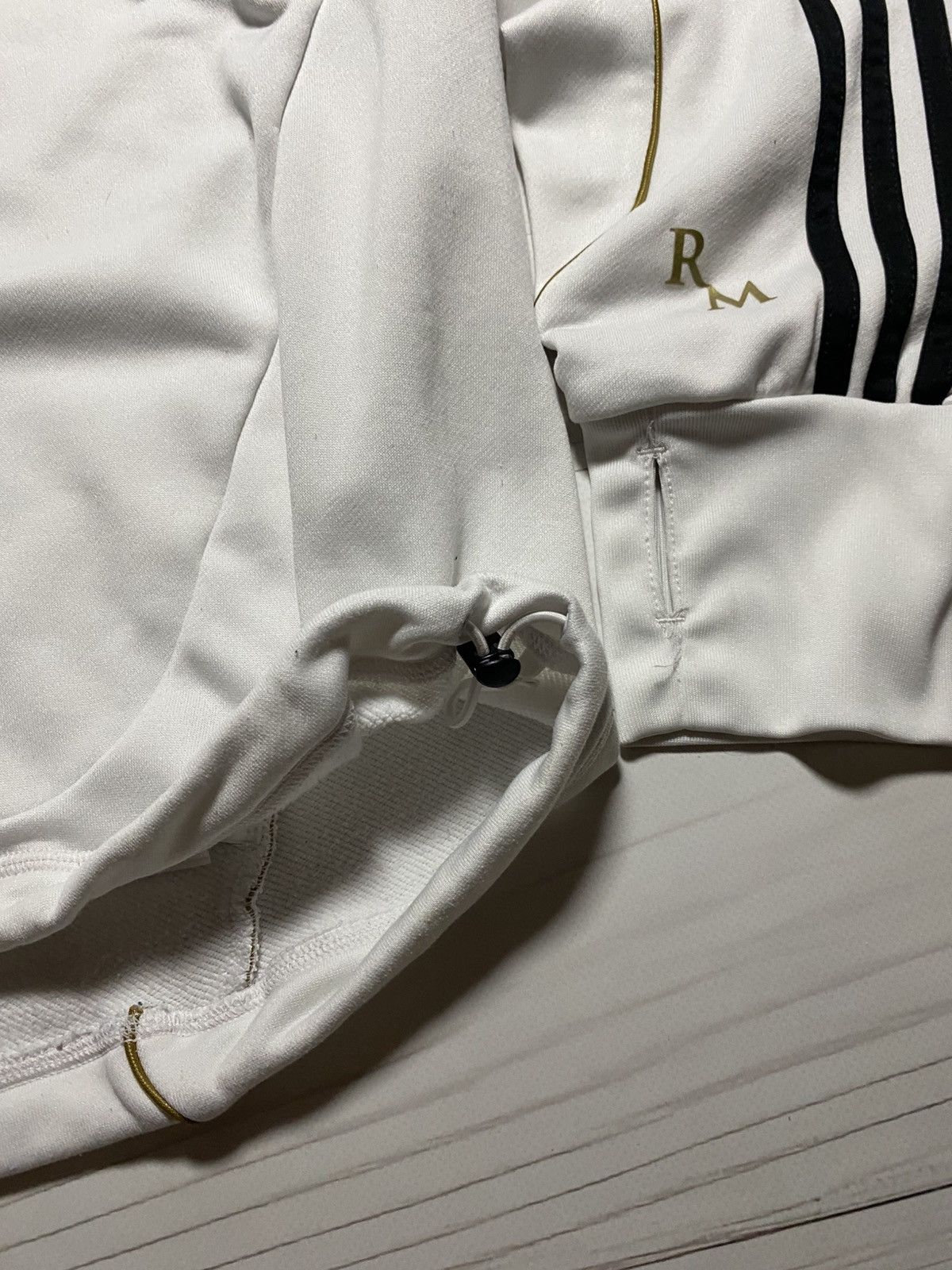 Adidas × Vintage Vintage Adidas Real Madrid 2011 training y2k sweatshirt Size US L / EU 52-54 / 3 - 9 Thumbnail