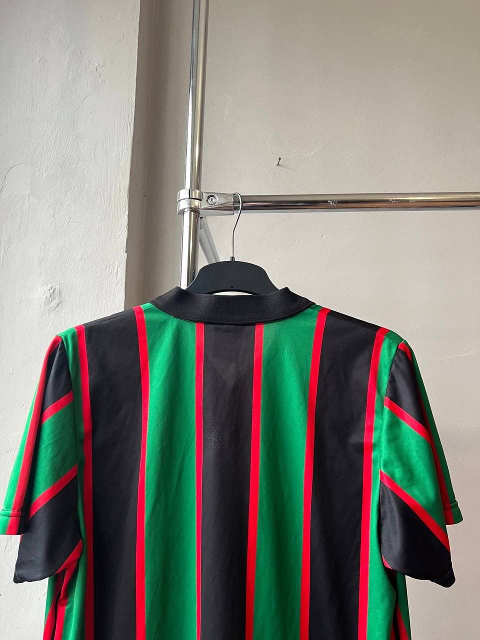 Vintage 1994 ASTON VILLA RETRO REMAKE AWAY SOCCER JERSEY SHIRT SZ L Size US L / EU 52-54 / 3 - 12 Thumbnail