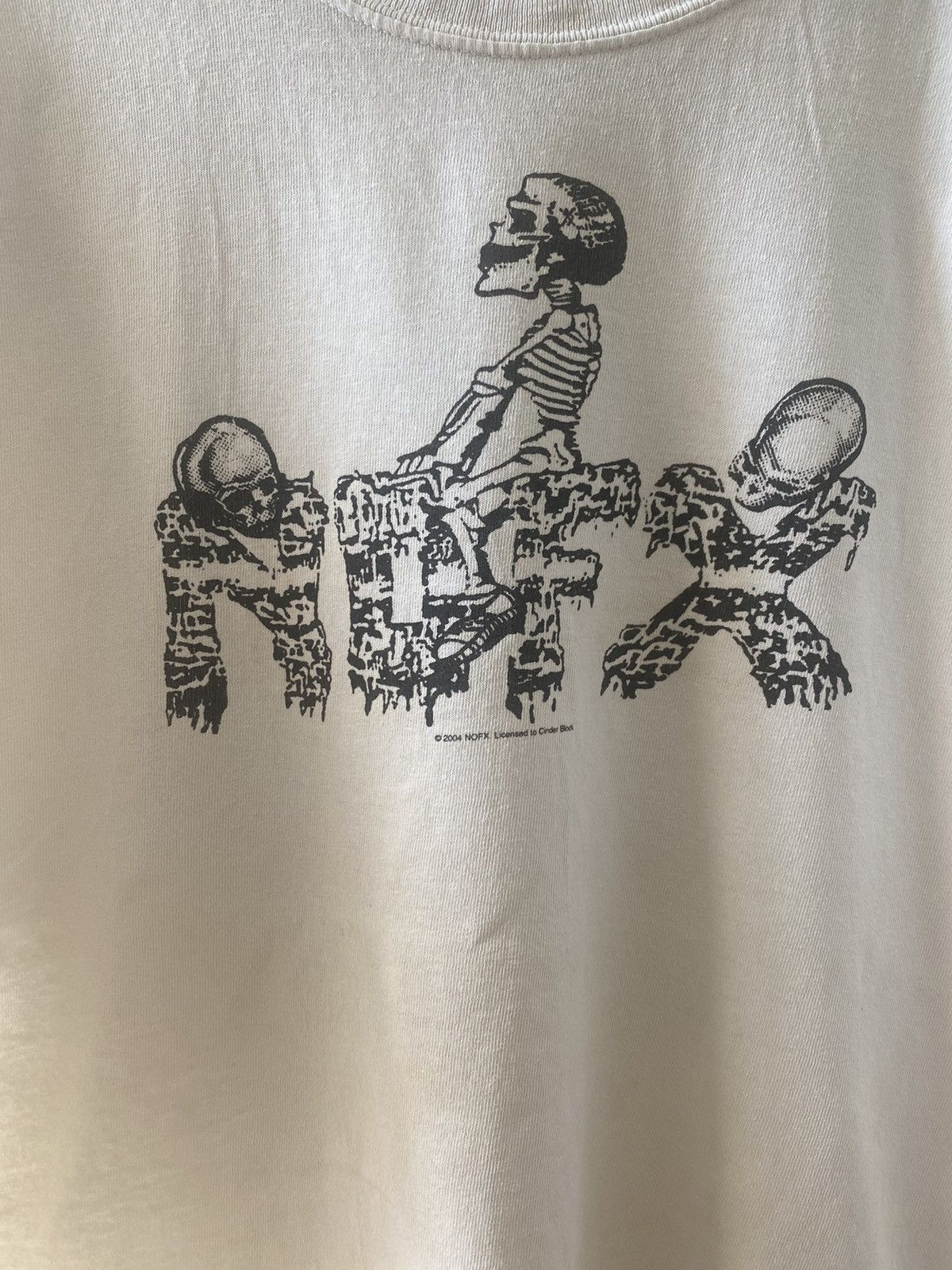 Band Tees × Vintage Band Tee x Rock Band x NOFX Gigan Tour x Vintage ©️ 2004 Size US L / EU 52-54 / 3 - 2 Thumbnail