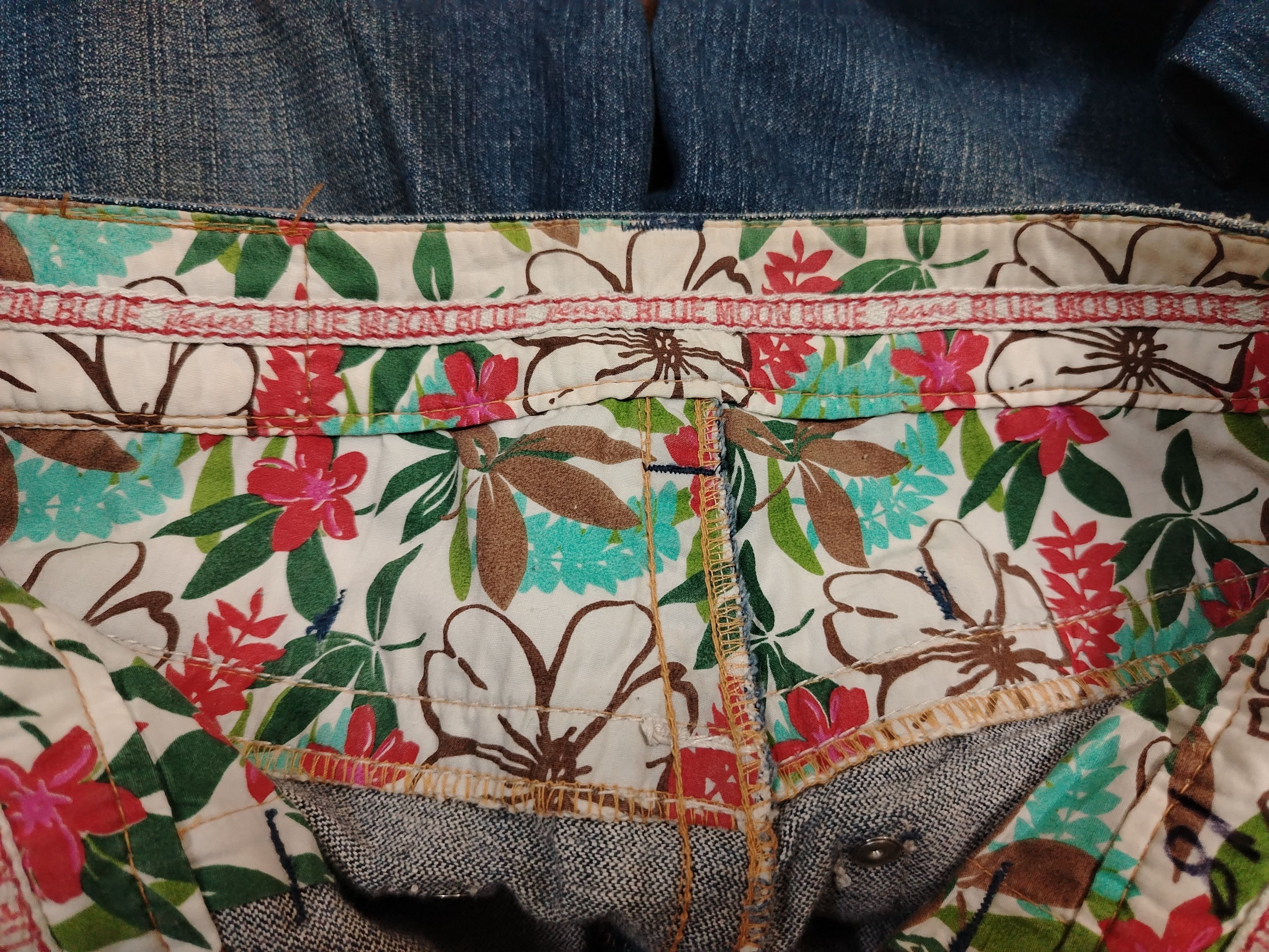 Designer Blue Moon Blue jeans hawaii Size 30" / US 8 / IT 44 - 7 Thumbnail