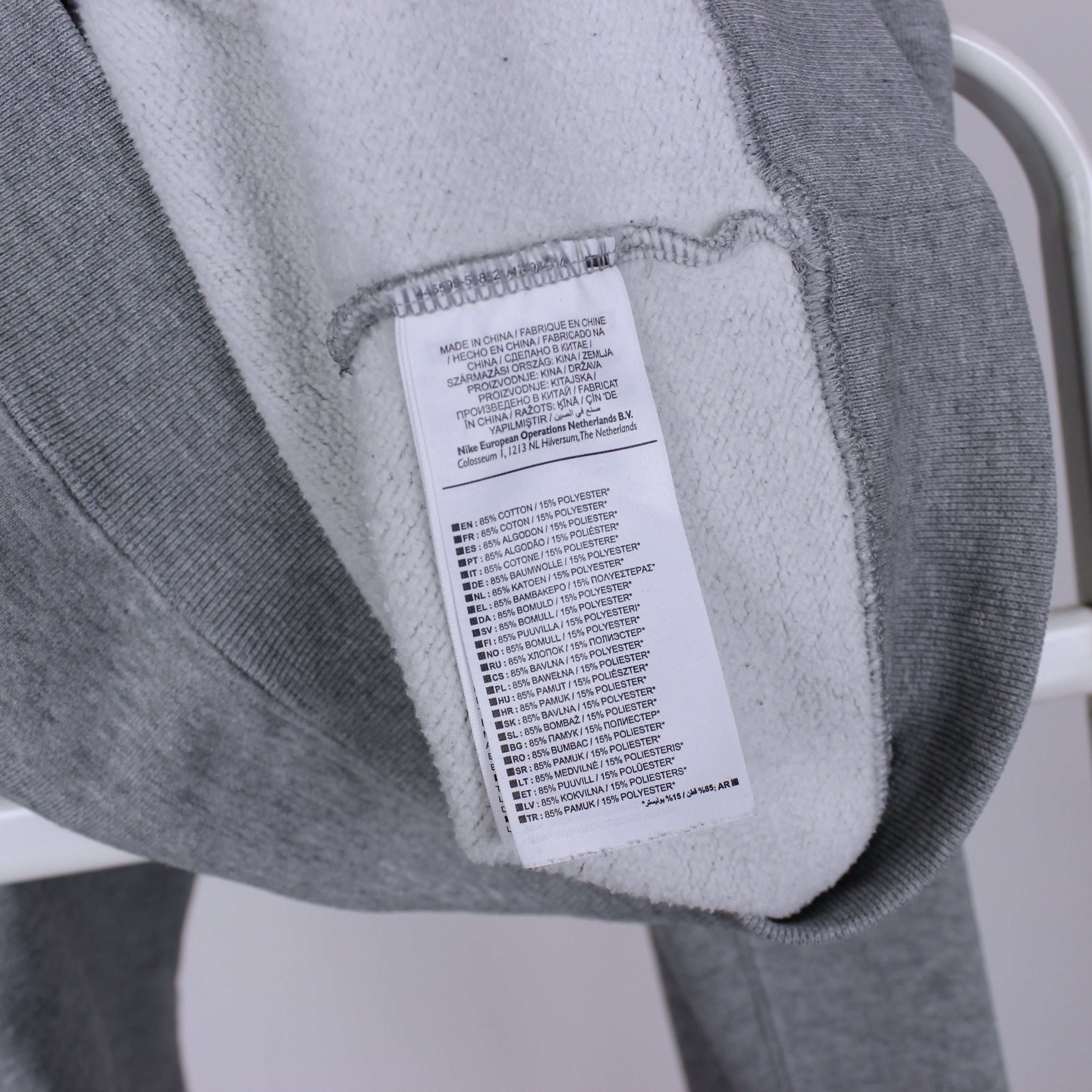 Nike Nike Logo Embroidered Round Neck Pullover light grey CD041 Size US S / EU 44-46 / 1 - 9 Thumbnail
