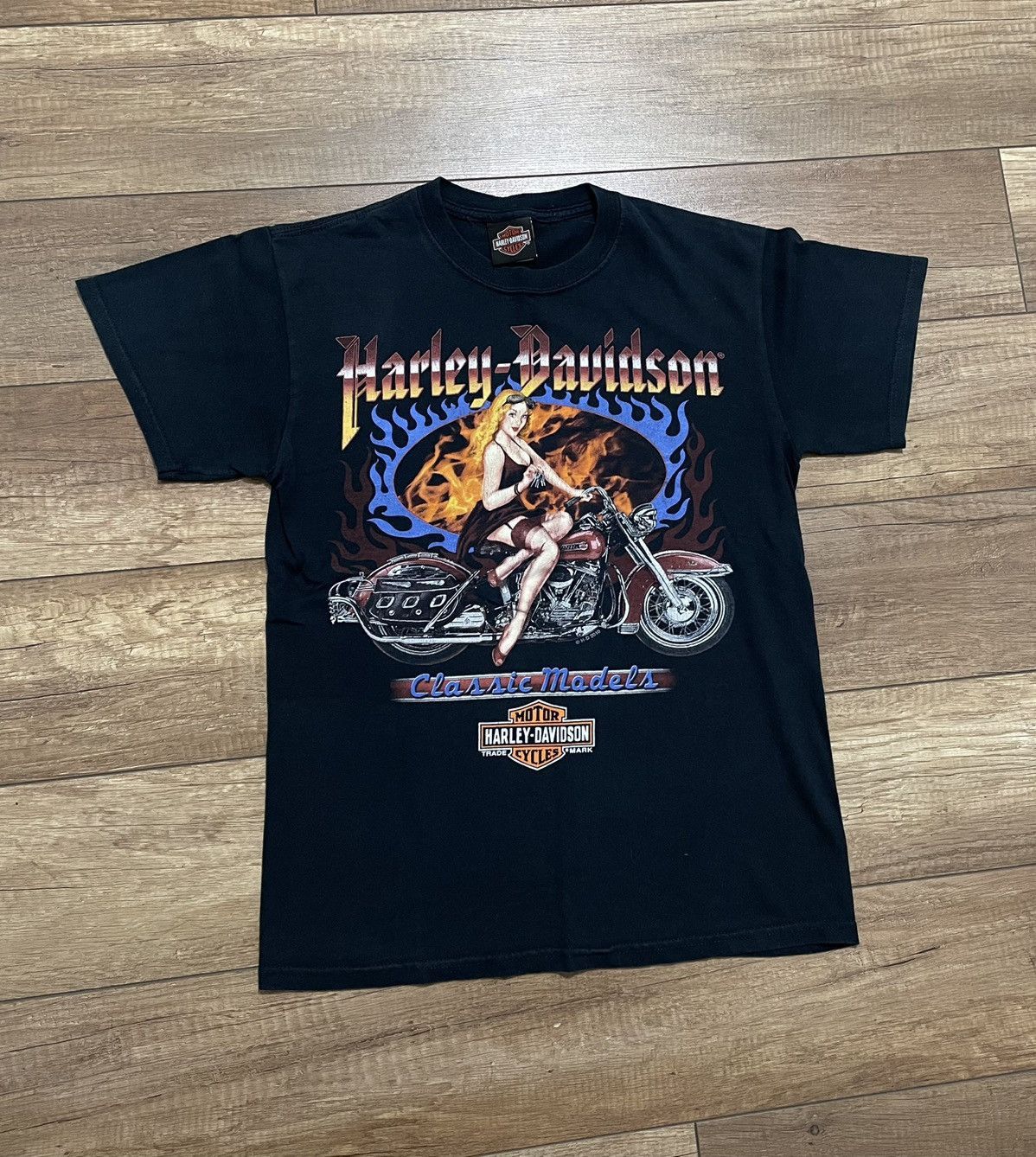 Harley Davidson Vintage 2010 Harley Davidson Girl Motorcycle T Shirt Size US M / EU 48-50 / 2 - 2 Thumbnail