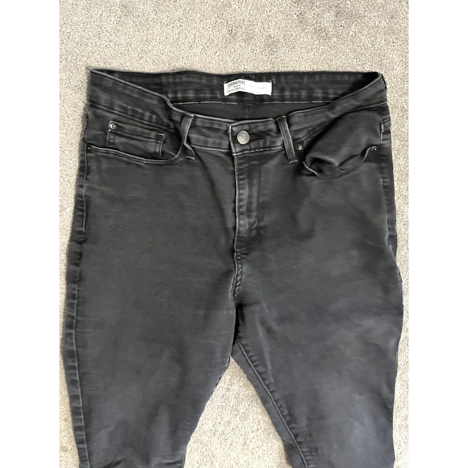 Levi's Levi's Signature Jeans Women’s 14S Mid Rise Skinny 32x28 Black Denim 5-Pocket Design Regular Fit Jeans Mens? Size 36" / US 14 / IT 50 - 4 Thumbnail