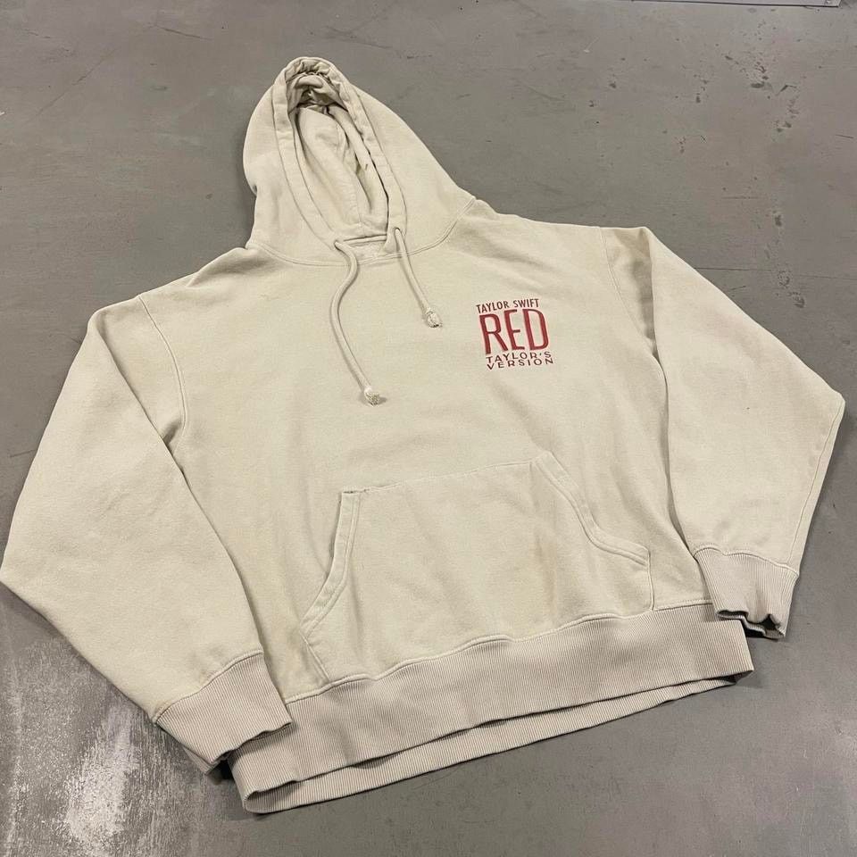 Vintage Taylor swift eras tour hoodie Size US M / EU 48-50 / 2 - 1 Thumbnail