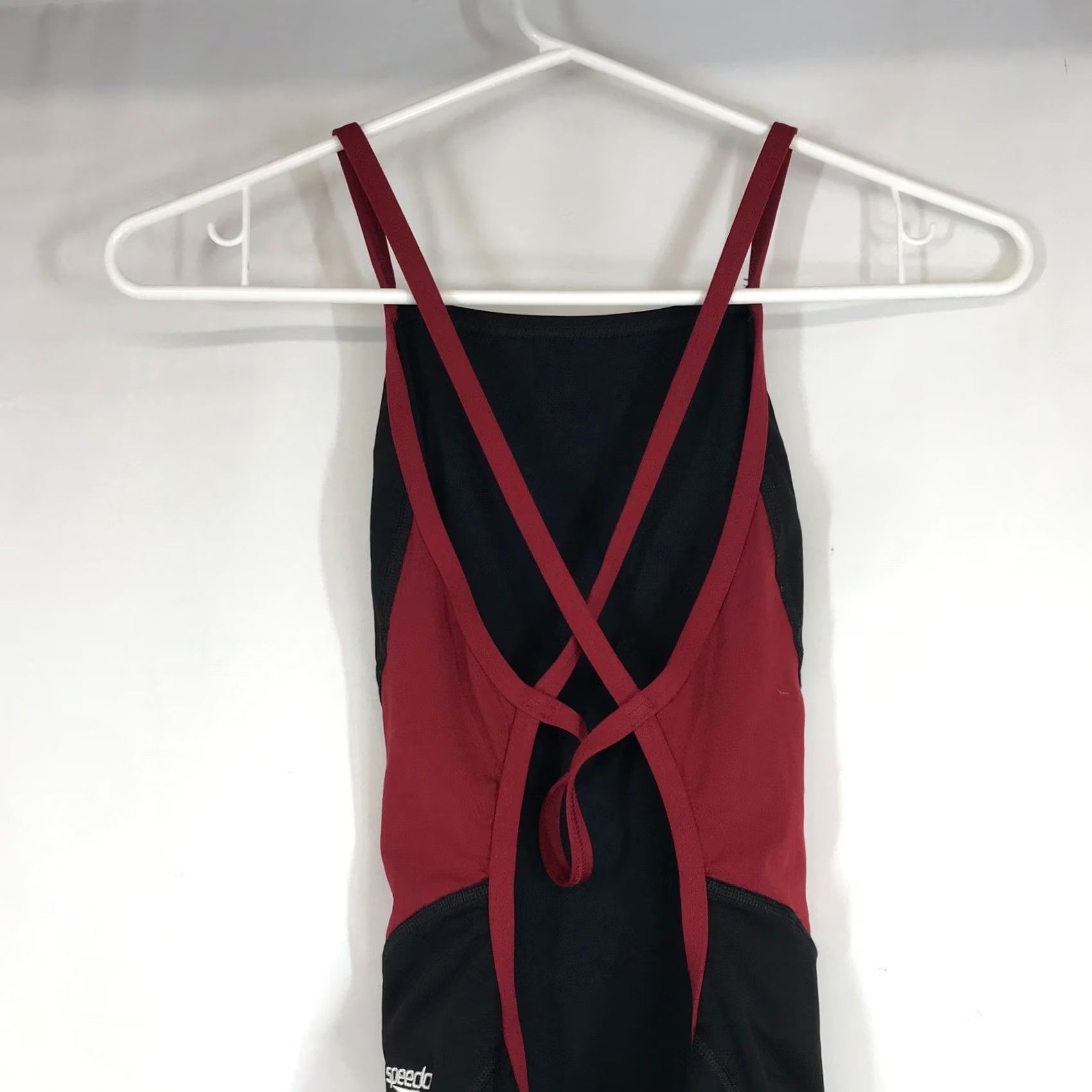Speedo Speedo Endurance+ Womens One Piece Swimsuit Black Red Size 6/32 Flyback Size ONE SIZE - 5 Thumbnail