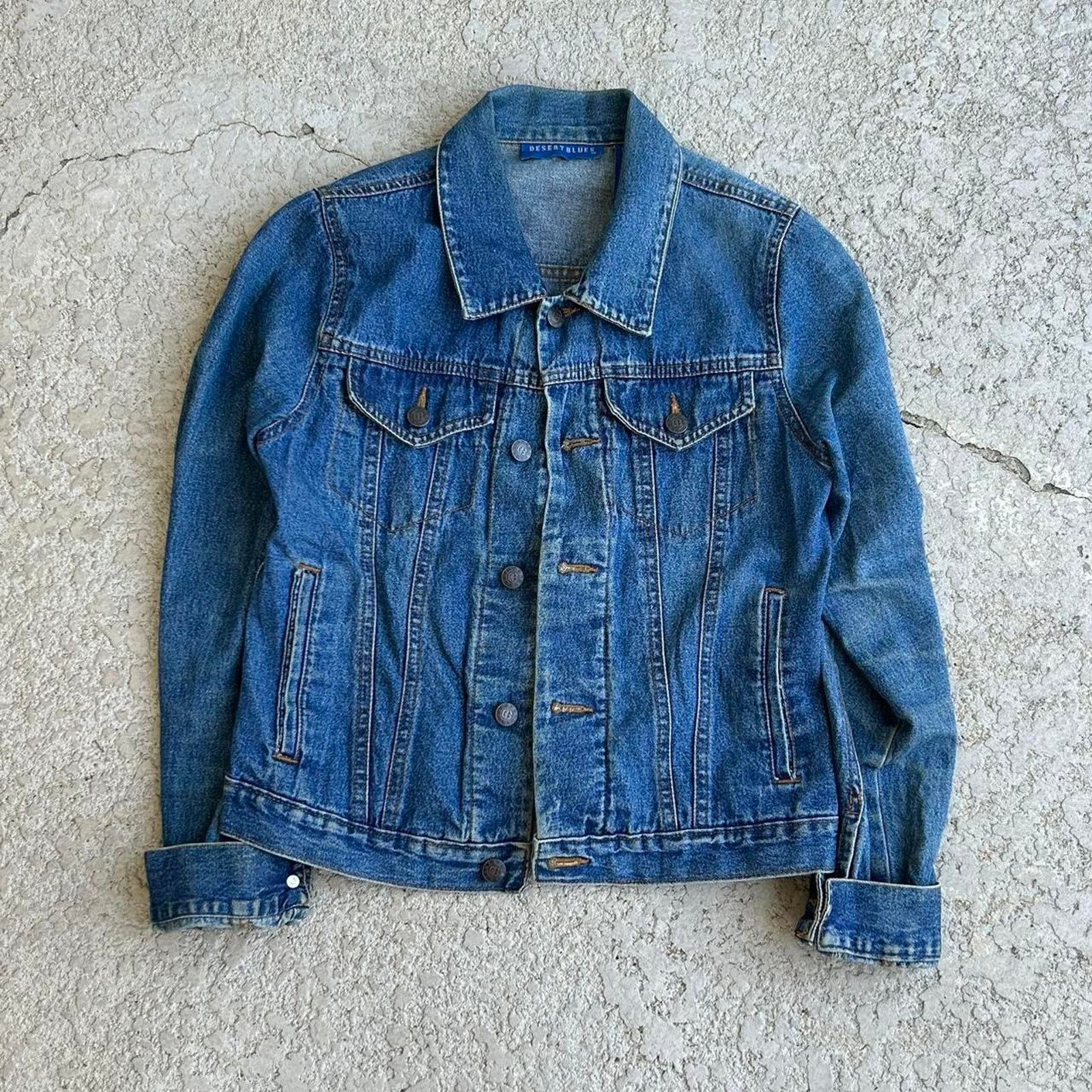 Vintage Vintage Y2K Desert Blues Denim Button Up Jacket. Sz M Size M / US 6-8 / IT 42-44 - 1 Thumbnail