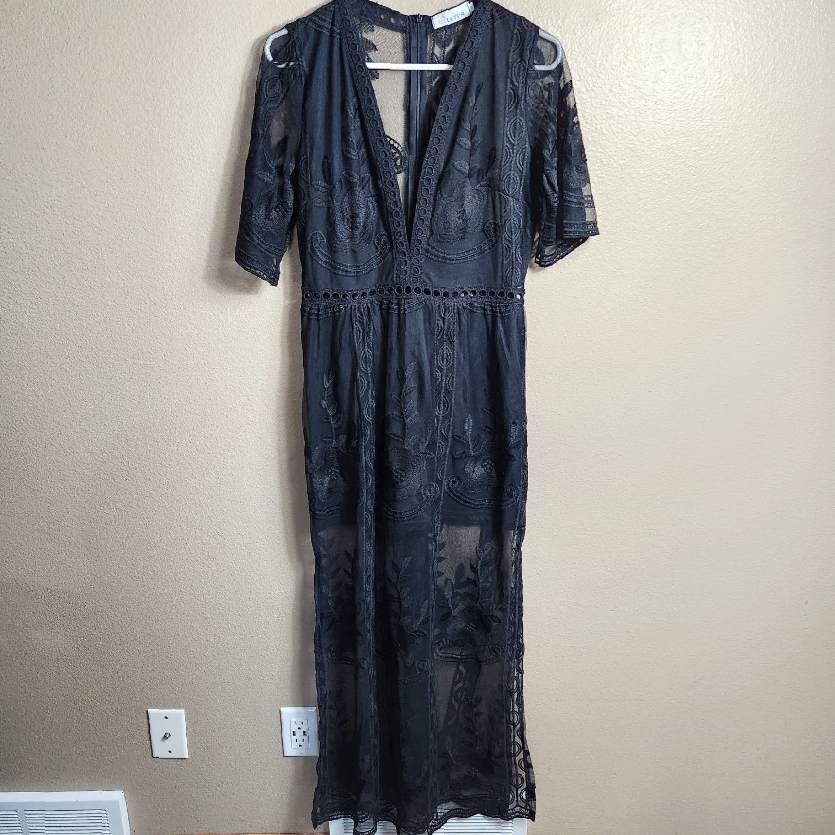 Vintage Eleter Womens Black Deep V-Neck Lace Romper Short Sleeve Long Dress-Size S Size 28" / US 6 / IT 42 - 5 Thumbnail