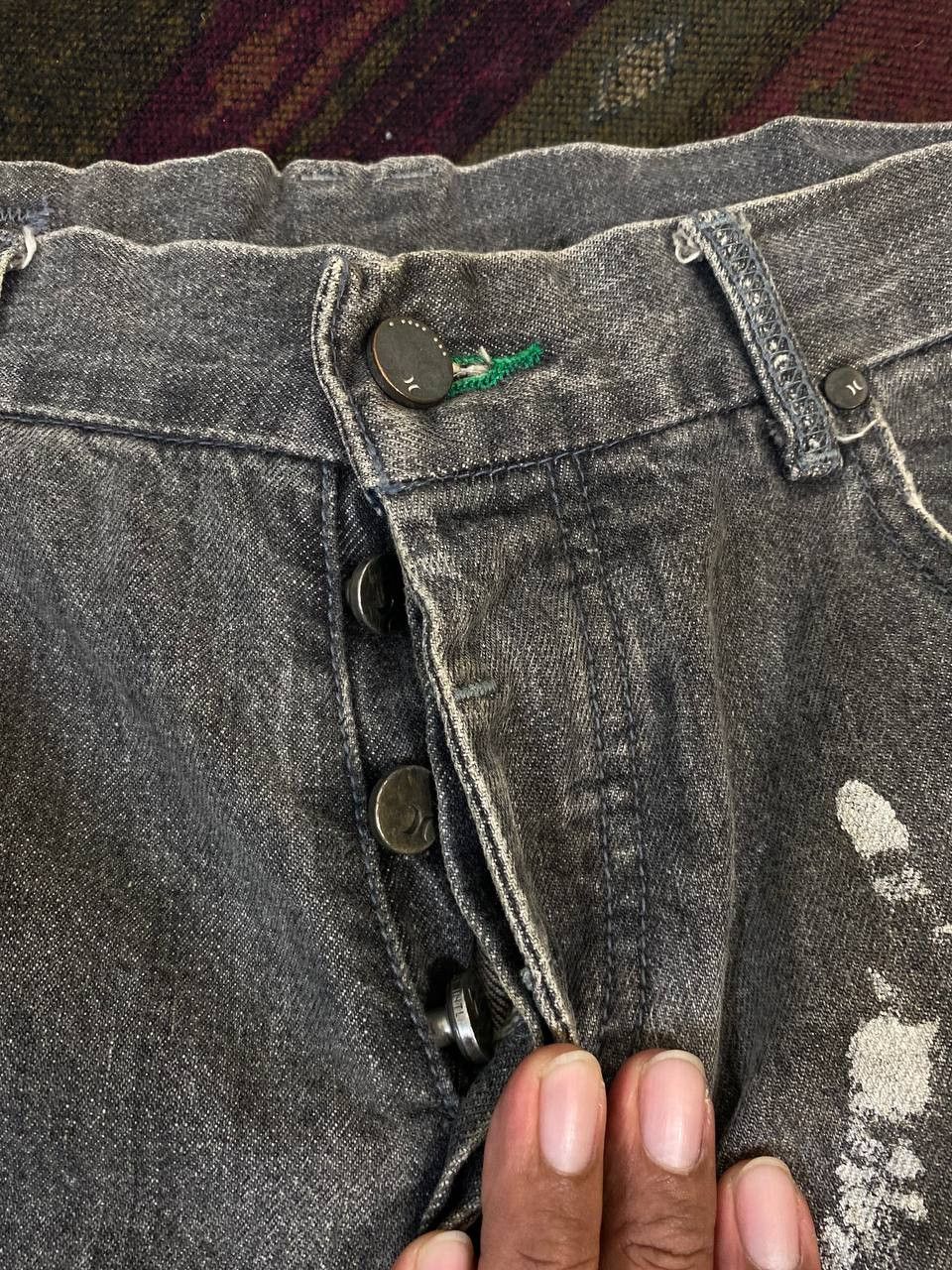 Hurley hurley paint splatter denim distressed design Size US 33 - 12 Thumbnail